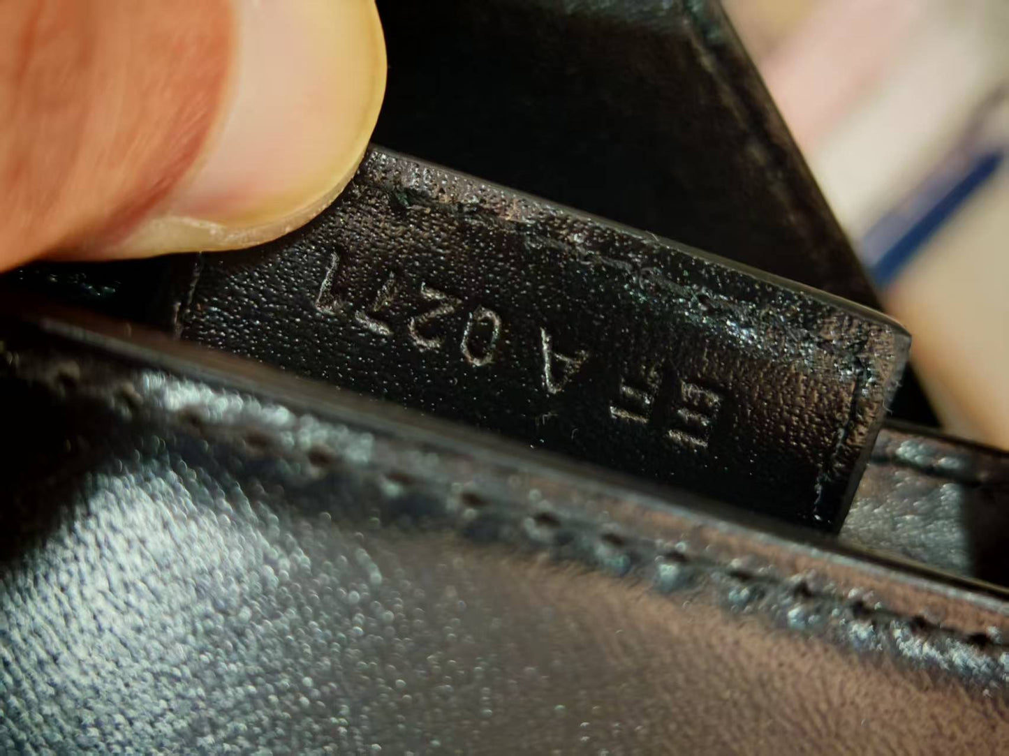 Givenchy - Cut Out - Leather with synthetic lining - Black - (Small)