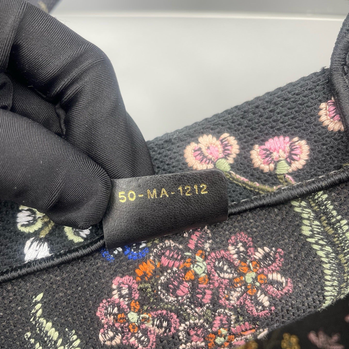 Dior - Medium Floral Tote - Embroidered canvas - Black - (Medium)