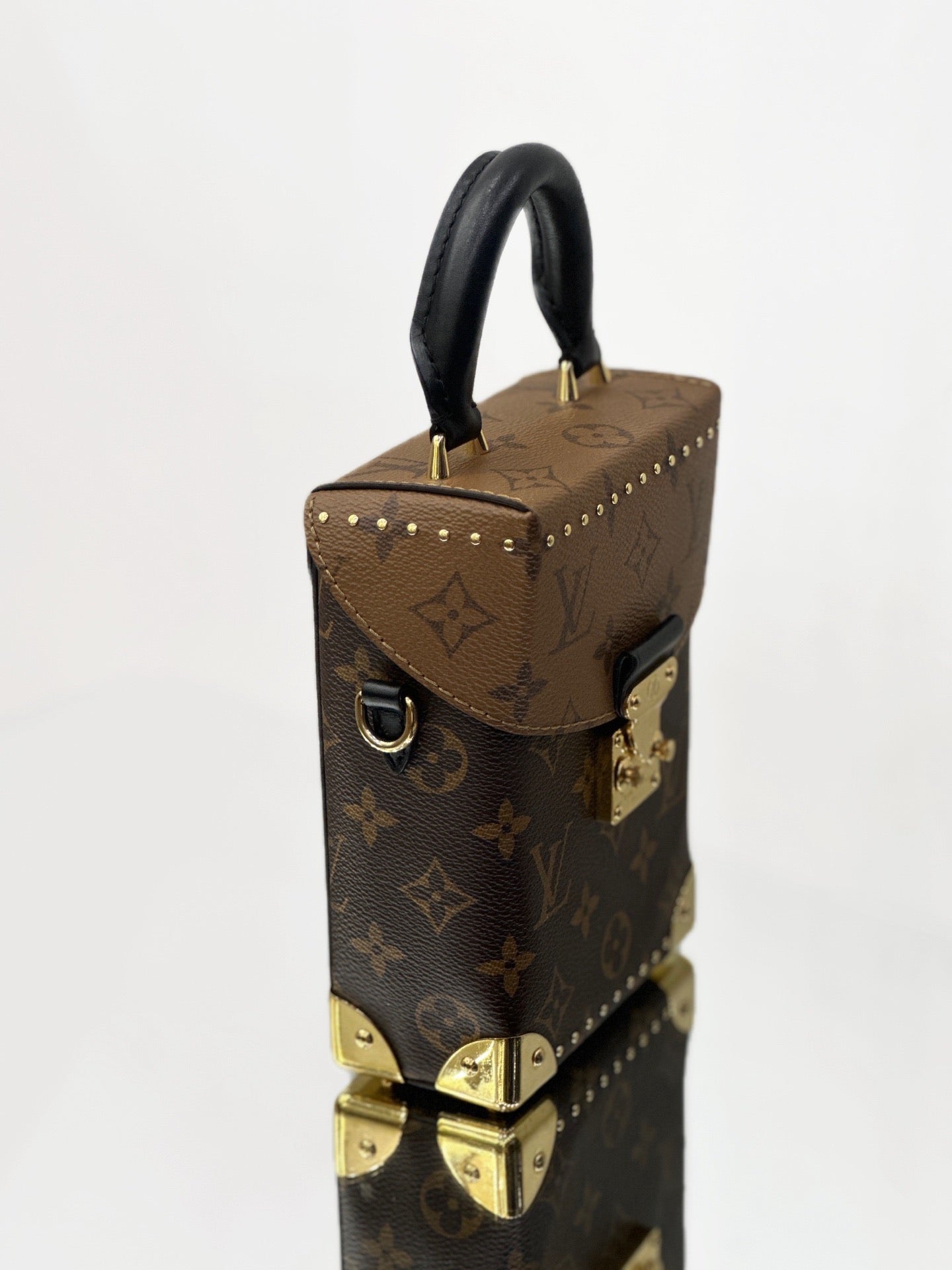 Louis Vuitton - Monogram Reverse Camera Box - Monogram canvas with leather trim - Brown - (mini)
