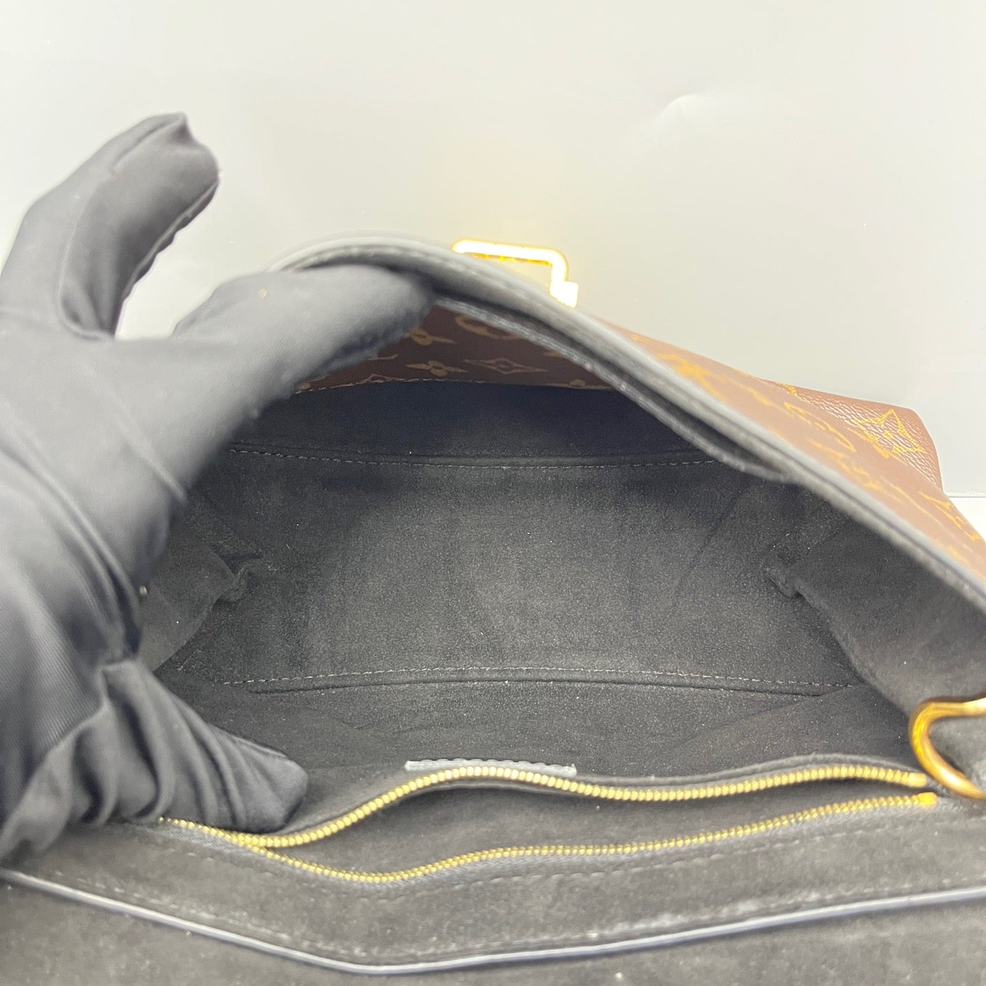Louis Vuitton - One Handle Flap Bag - Monogram coated canvas and leather - Multicolour - (Medium)