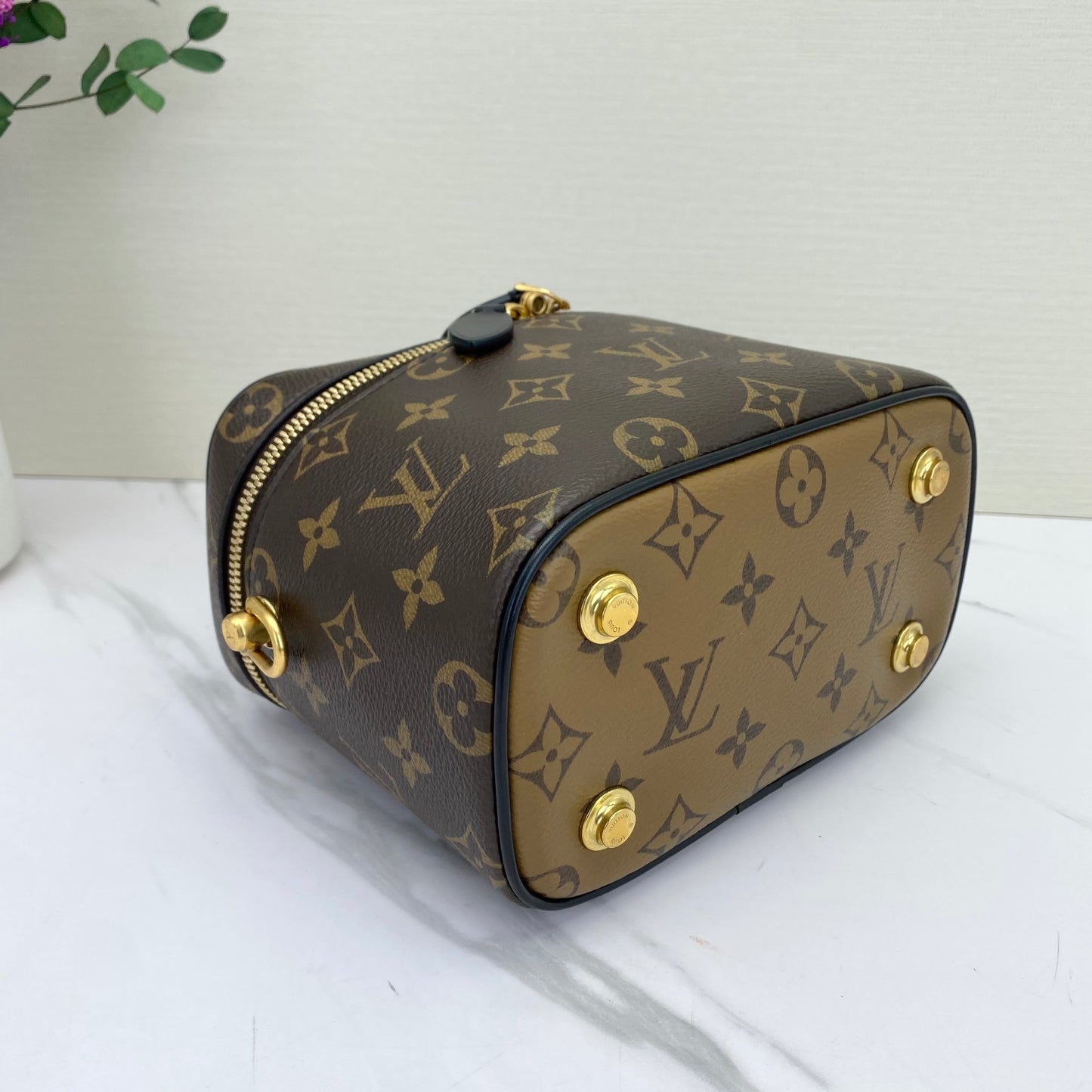 Louis Vuitton - Vanity Case PM / Nice Mini Reverse Monogram - Monogram coated canvas with leather trim - Brown - (Mini)