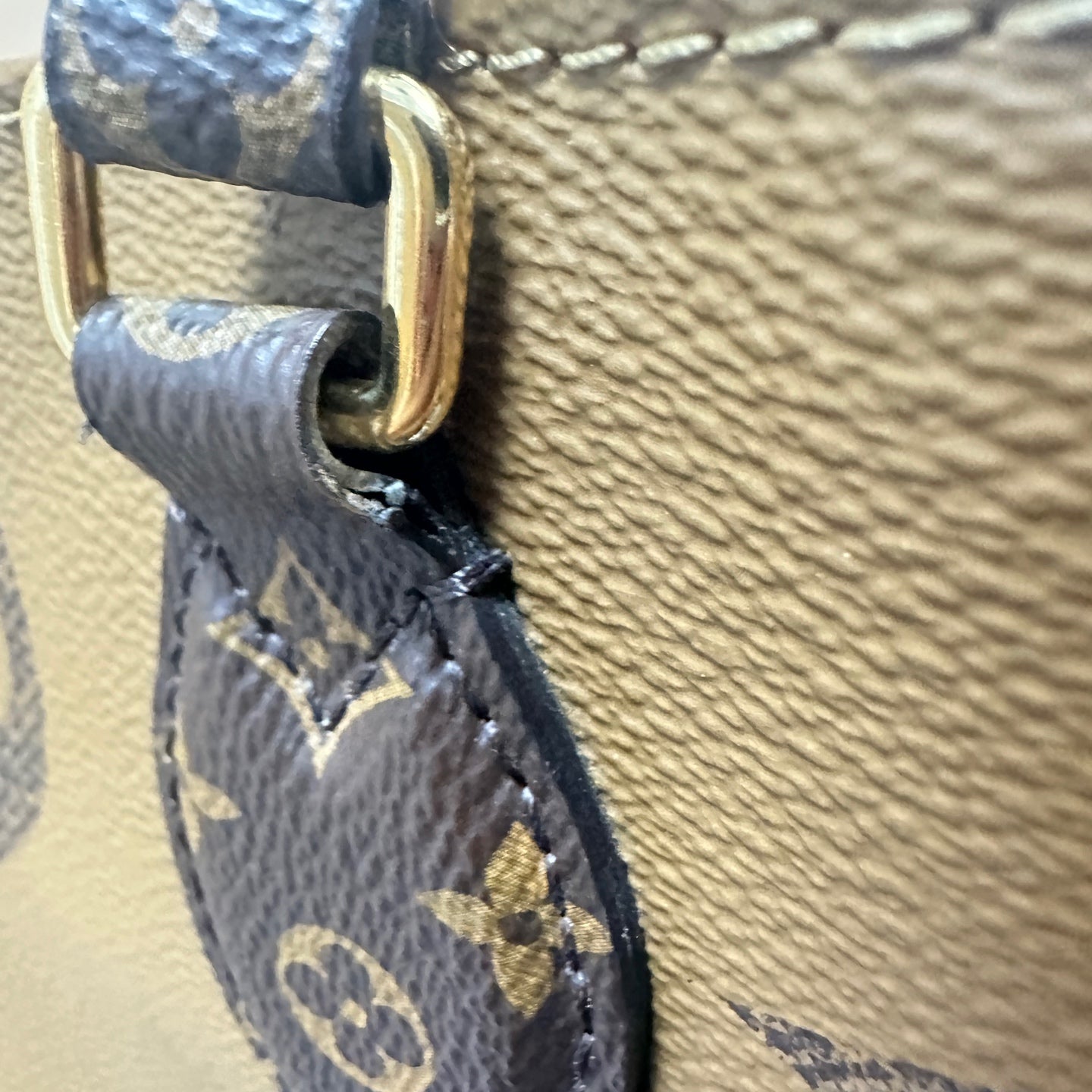 Louis Vuitton - Onthego GM - Monogram coated canvas, Leather trim - Brown, Beige, Red - (Large)