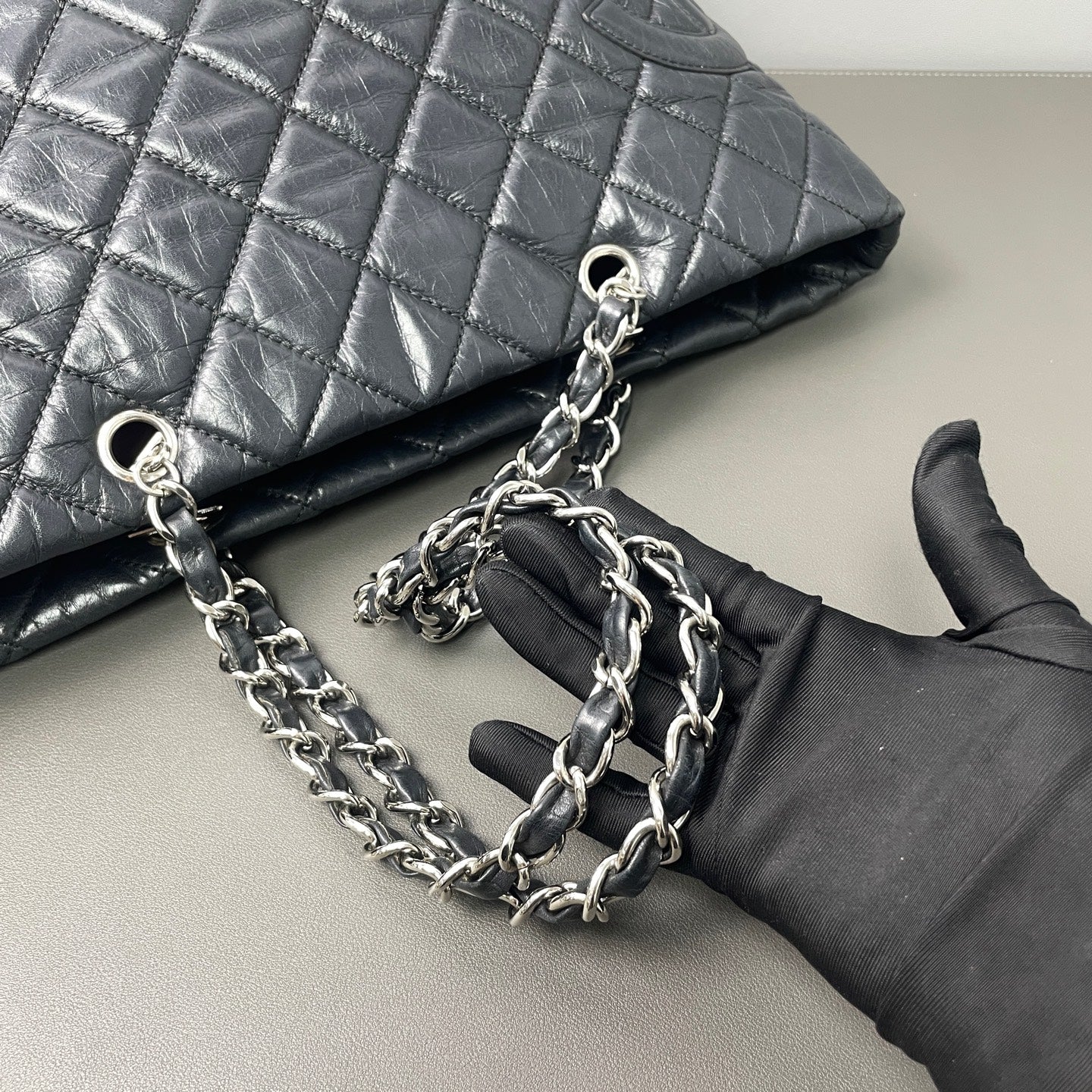 Chanel - Cambon Tote - Calfskin leather - Black - (Medium)