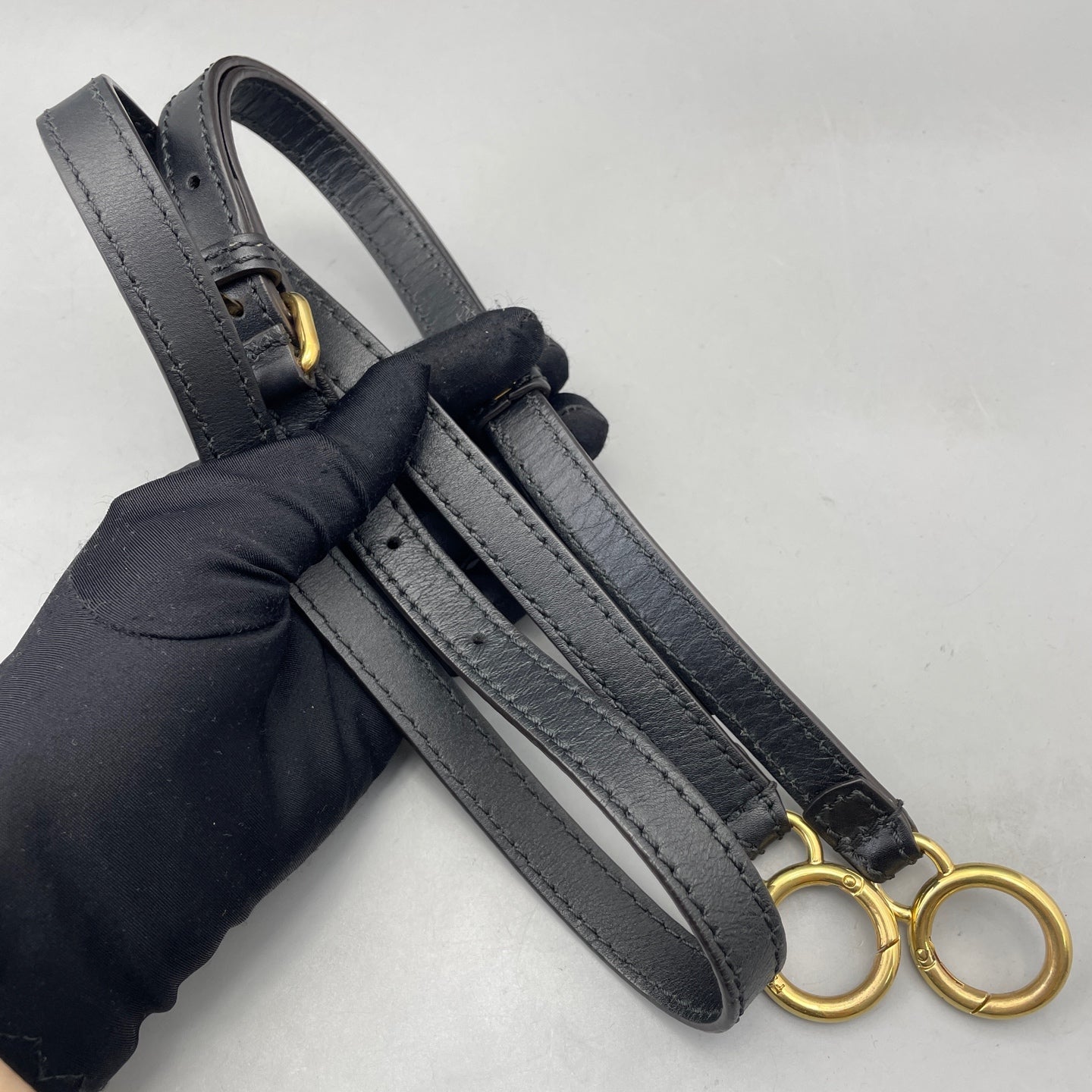 Fendi - Peekaboo - Leather - Black - (Medium)