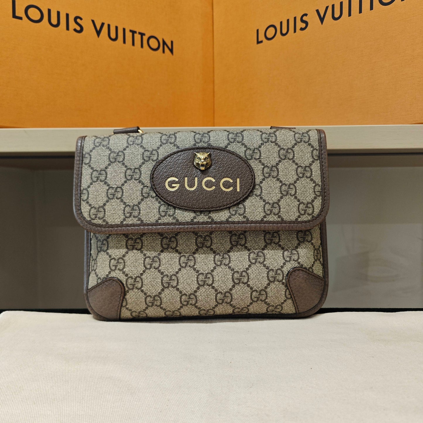 Gucci - Tiger Head Double-Sided GG Supreme Shoulder Bag - GG Supreme coated canvas with leather trim - Beige and Brown with Green and Red Web - (Small)