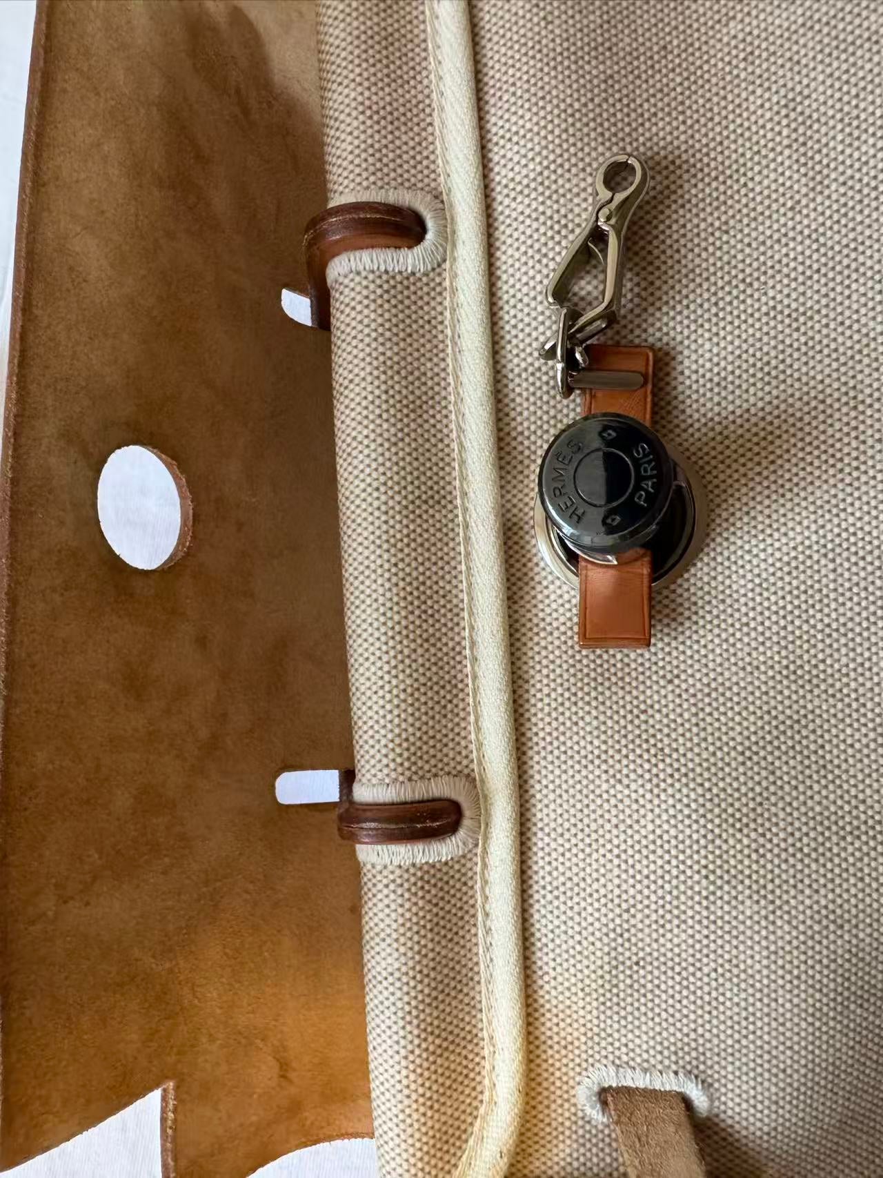 Hermès - Herbag Zip 31 - Cotton canvas and Vachette Hunter leather - Beige with natural brown leather accents - (medium)