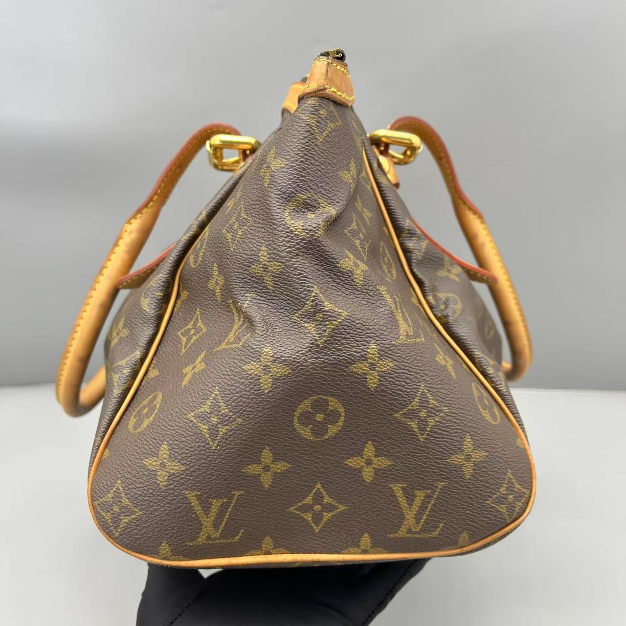 Louis Vuitton - Tivoli GM - Monogram coated canvas, Vachetta leather - Brown - (Medium)