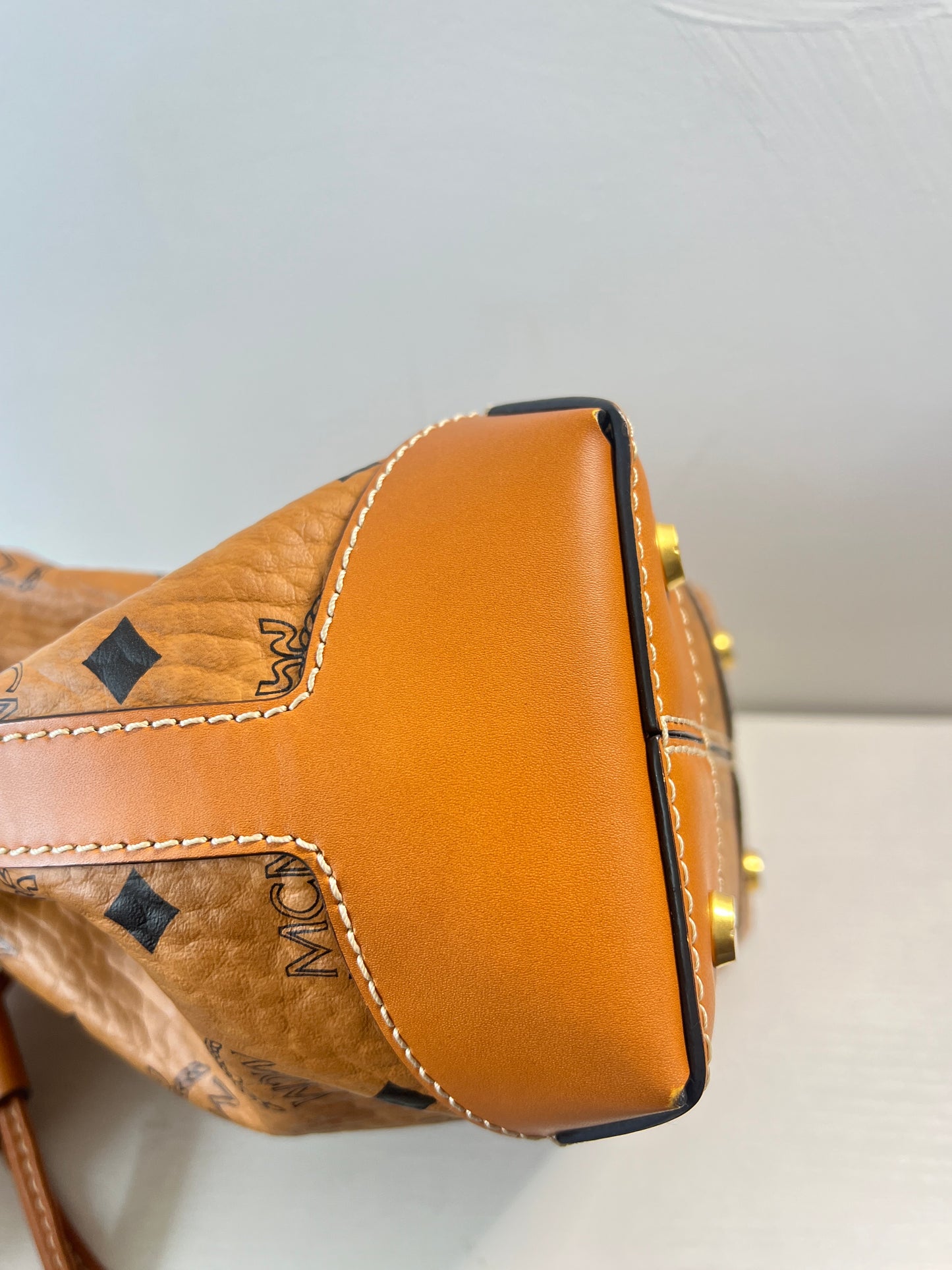 MCM - Visetos Essential Bucket Bag - Coated canvas and leather - Brown - (mini)