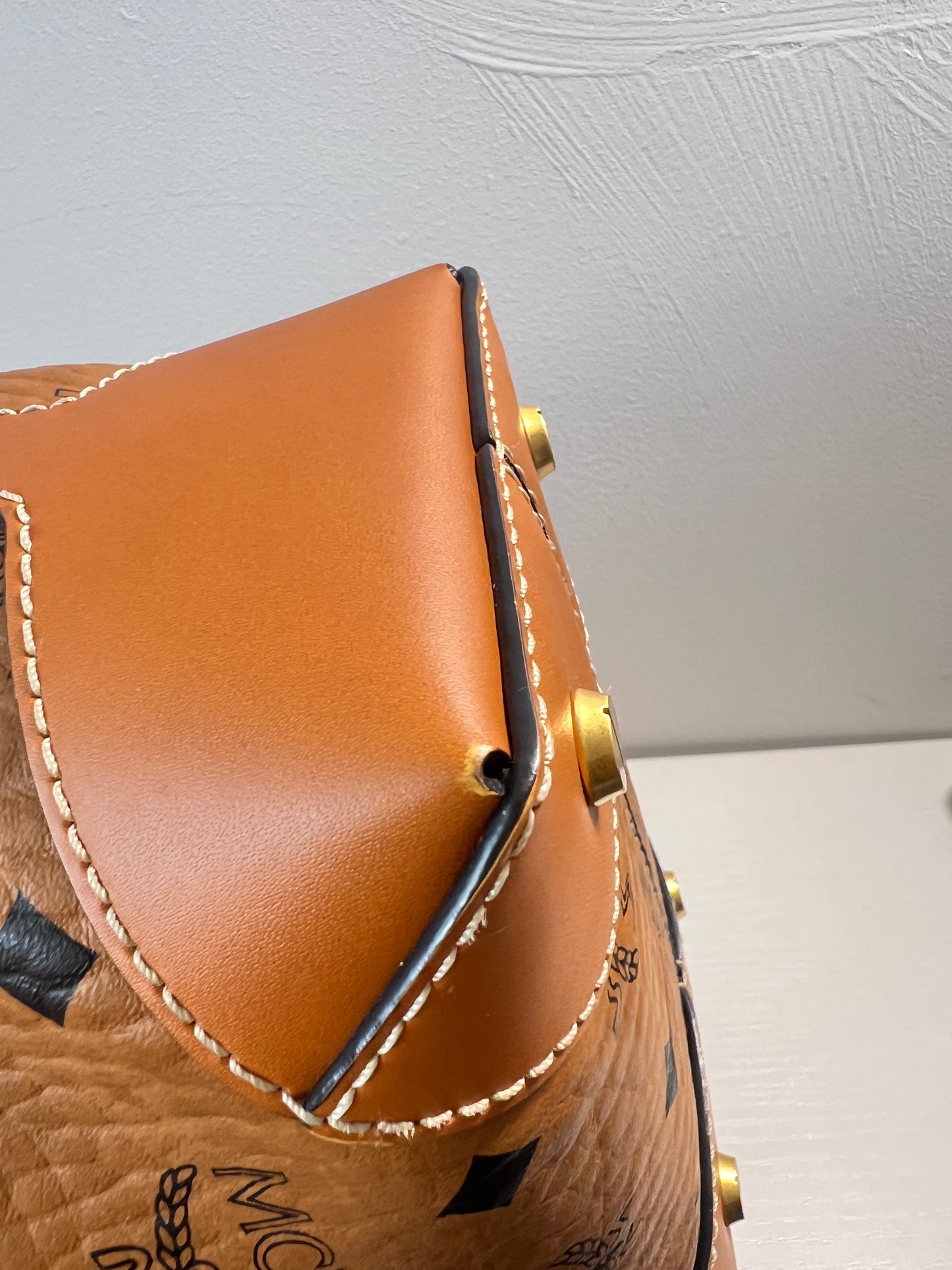 MCM - Visetos Essential Bucket Bag - Coated canvas and leather - Brown - (mini)