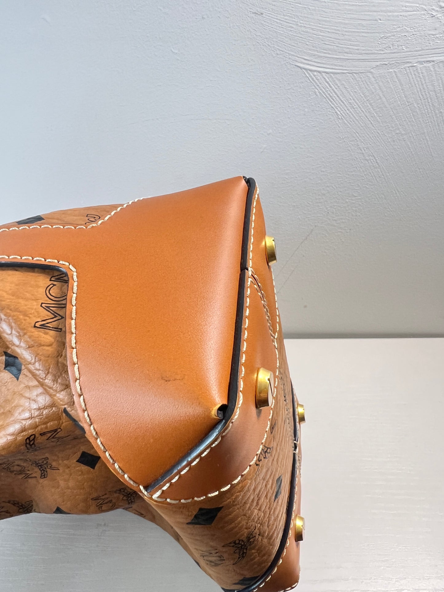 MCM - Visetos Essential Bucket Bag - Coated canvas and leather - Brown - (mini)