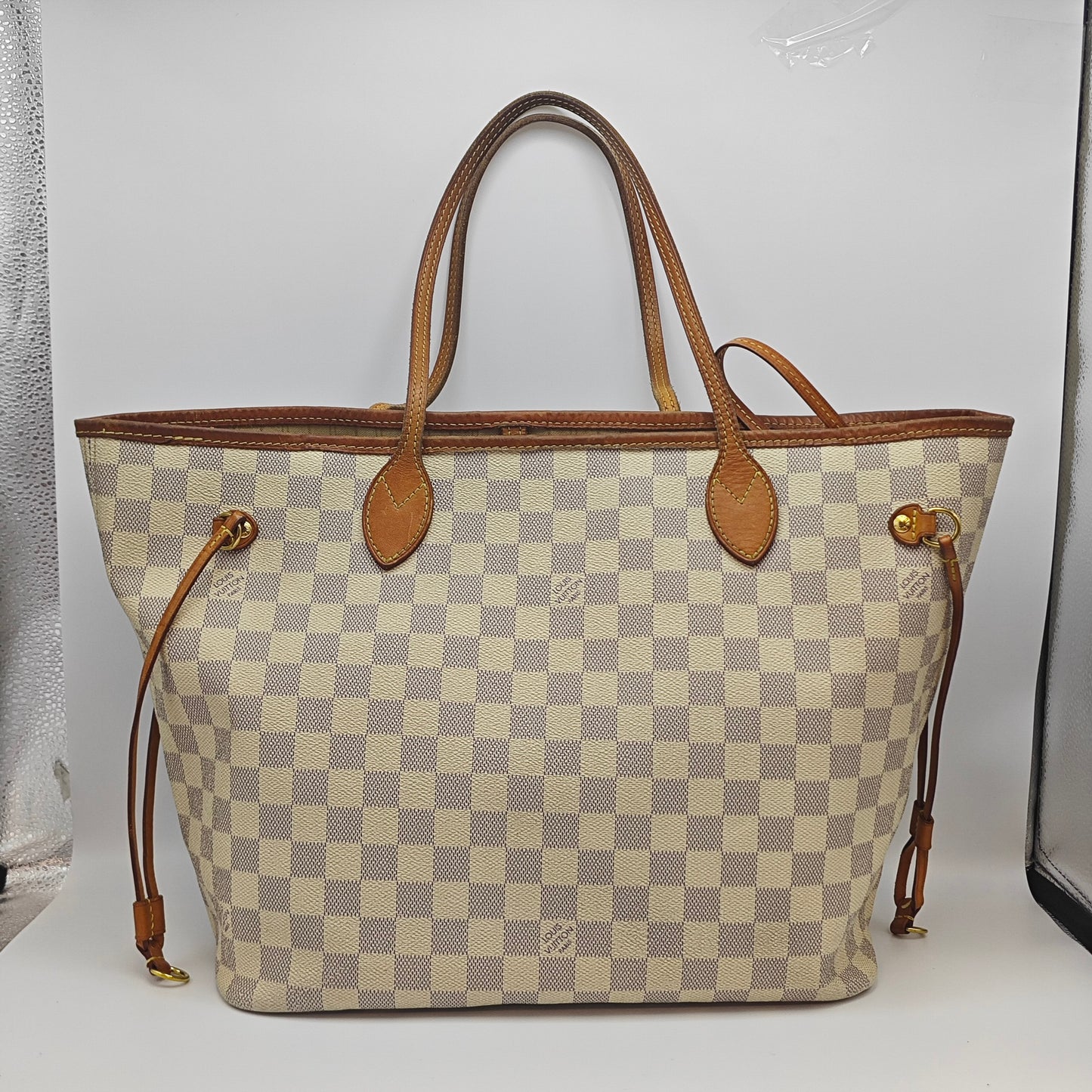 Louis Vuitton - Neverfull MM - Damier Azur coated canvas with Vachetta leather trim - White - (Medium)
