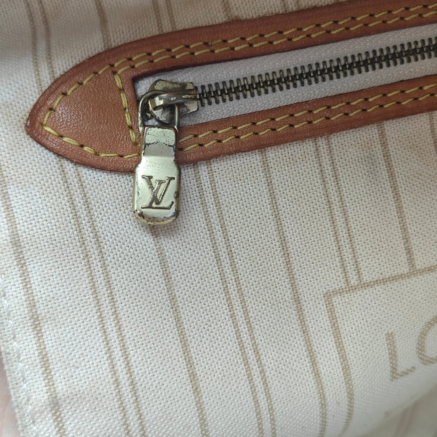 Louis Vuitton - Neverfull MM - Damier Azur coated canvas with Vachetta leather trim - Beige - (Medium)