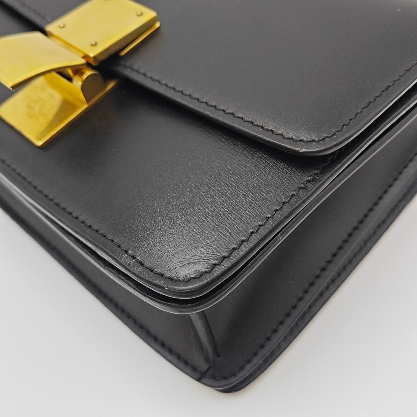 Celine - Classic Box Bag Small (Tofu Bag) - Calfskin leather - Black - (small)