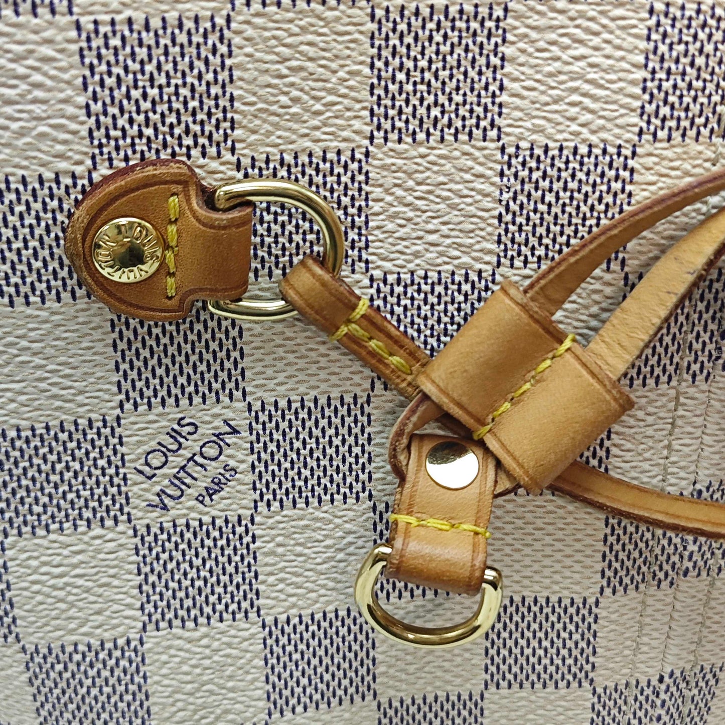 Louis Vuitton - Neverfull MM - Damier Azur coated canvas with Vachetta leather trim - White - (medium)