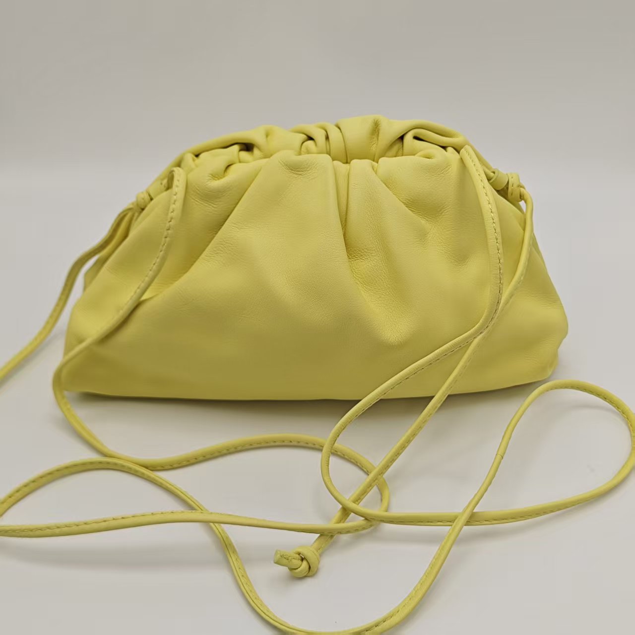 Bottega Veneta - The Mini Pouch - Leather - Yellow - (small)