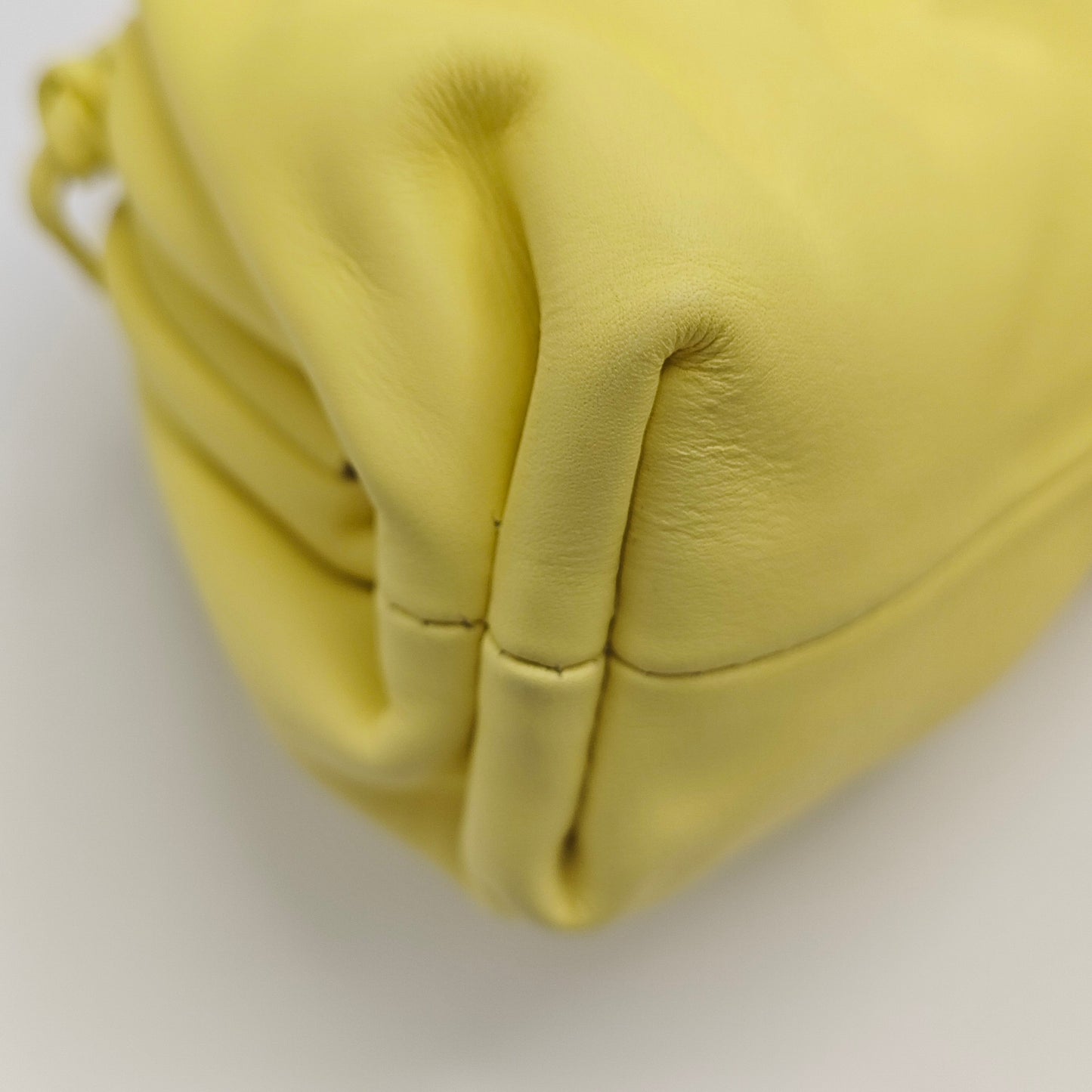 Bottega Veneta - The Mini Pouch - Leather - Yellow - (small)