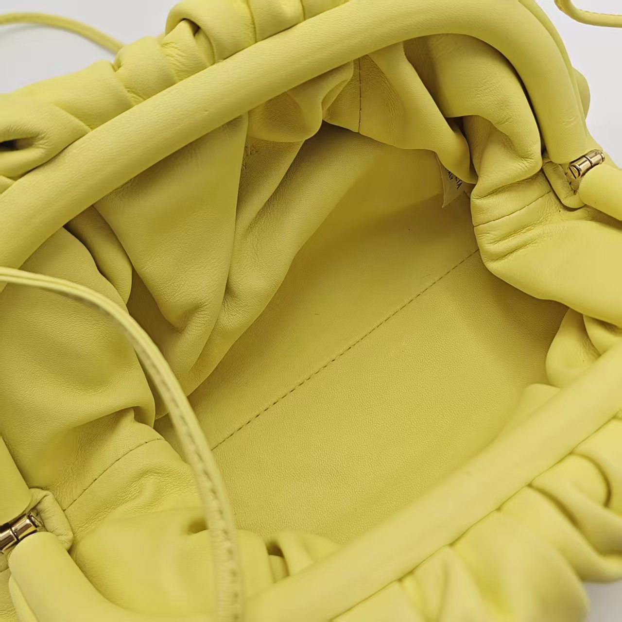 Bottega Veneta - The Mini Pouch - Leather - Yellow - (small)