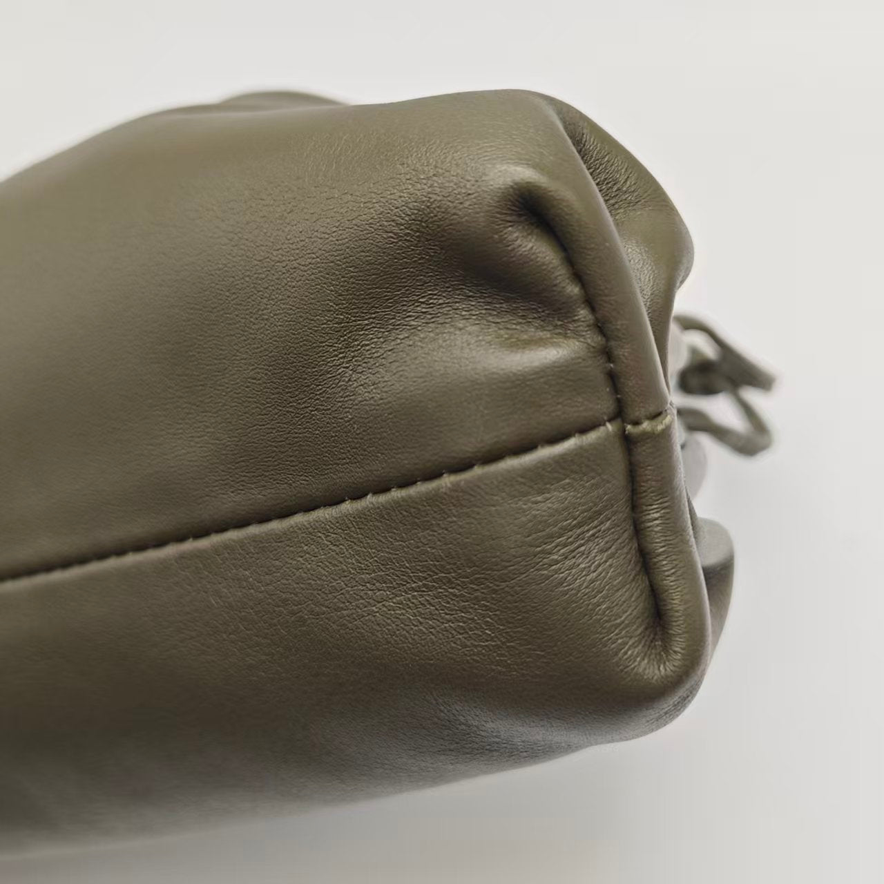 Bottega Veneta - The Pouch - Leather - Dark Olive Brown - (small)