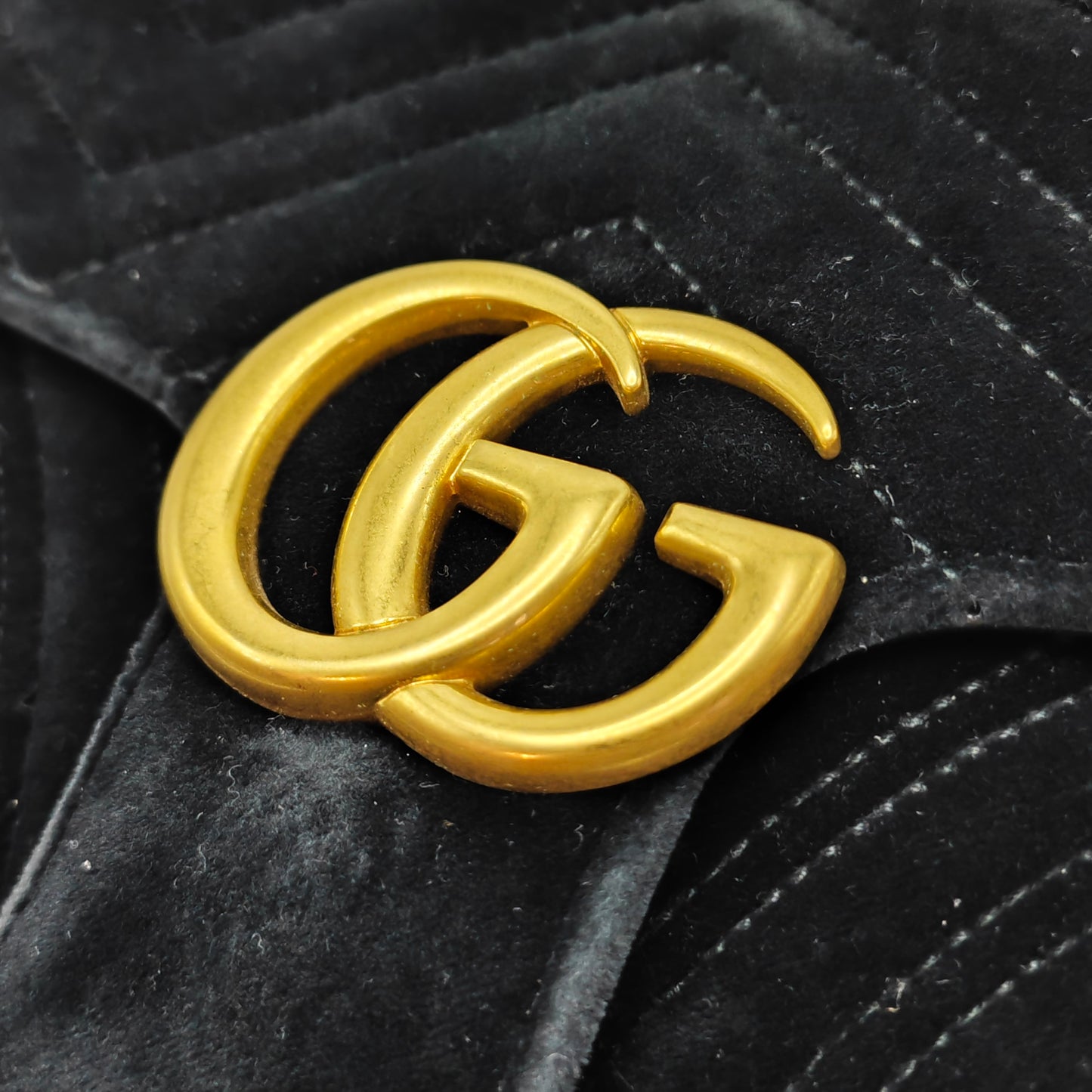 Gucci - GG Marmont Matelassé Shoulder Bag - Velvet - Black - (Small)