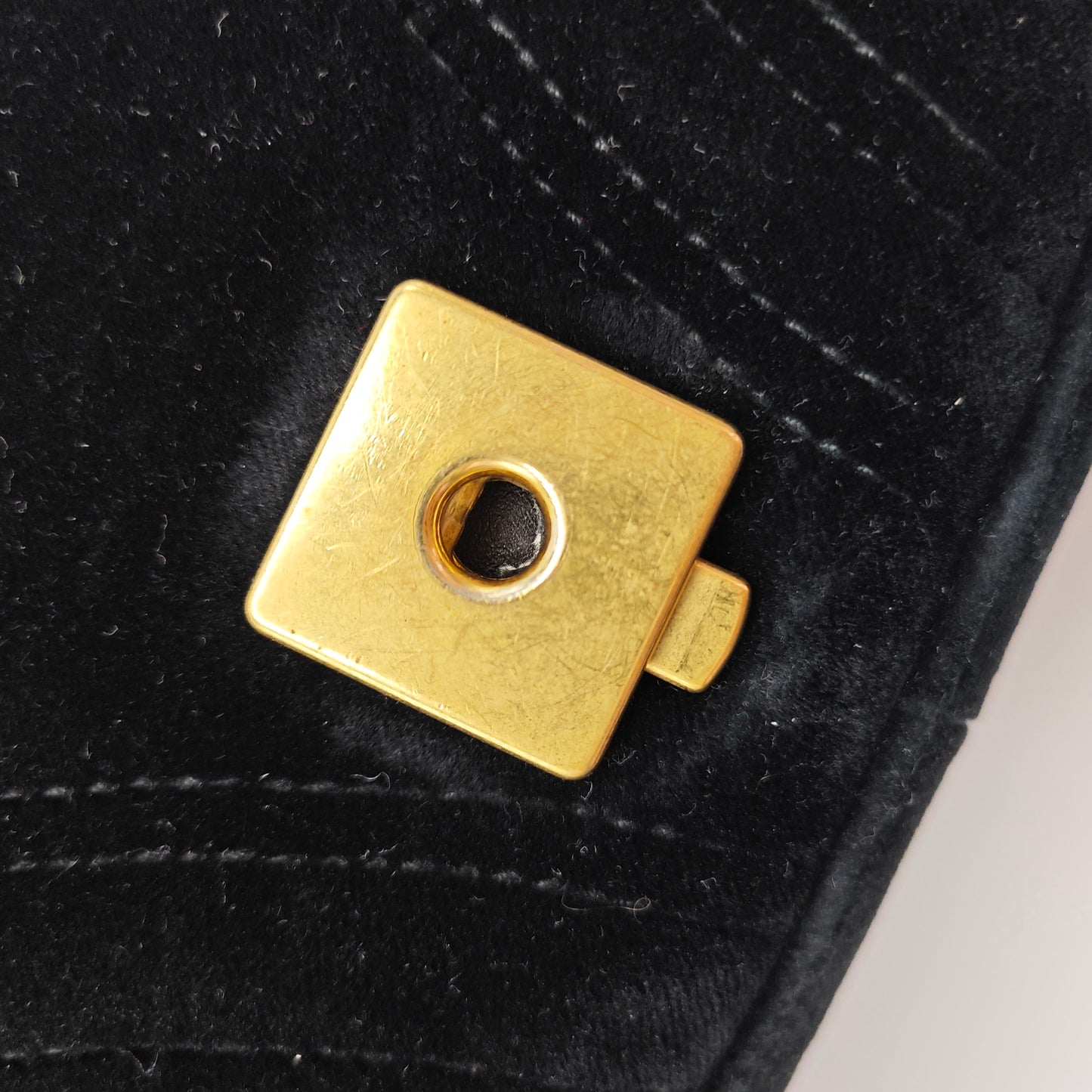 Gucci - GG Marmont Matelassé Shoulder Bag 26 - Velvet - Black - (Medium)