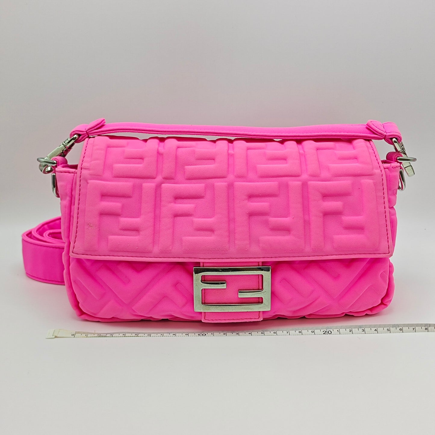 Fendi - Baguette - Padded technical fabric - Pink with Silver-Tone Hardware - (Medium)