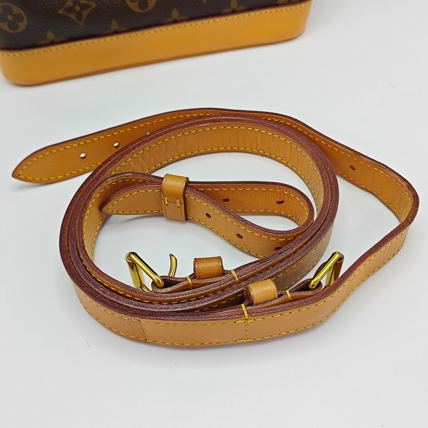 Louis Vuitton - Noé BB - Monogram coated canvas with Vachetta leather trim - Brown - (mini)