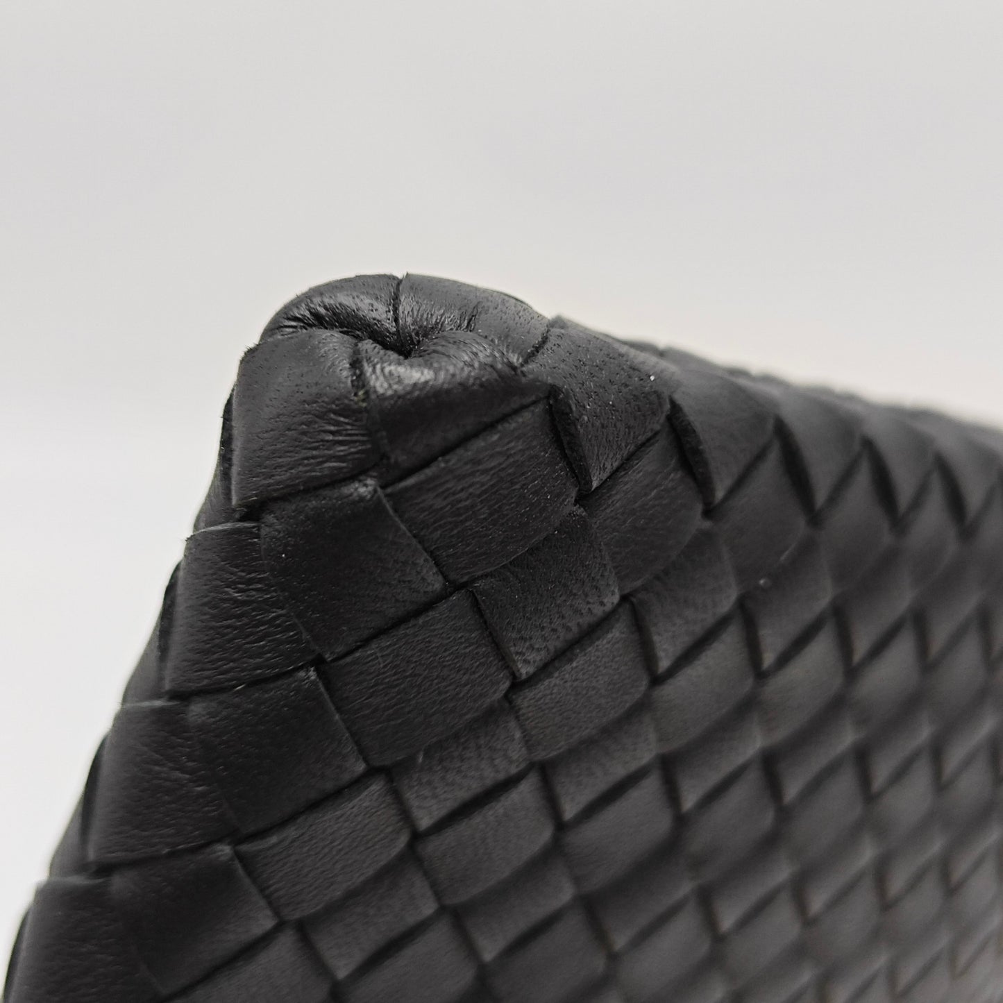 Bottega Veneta - Intrecciato Pouch - Leather - Black - (small)