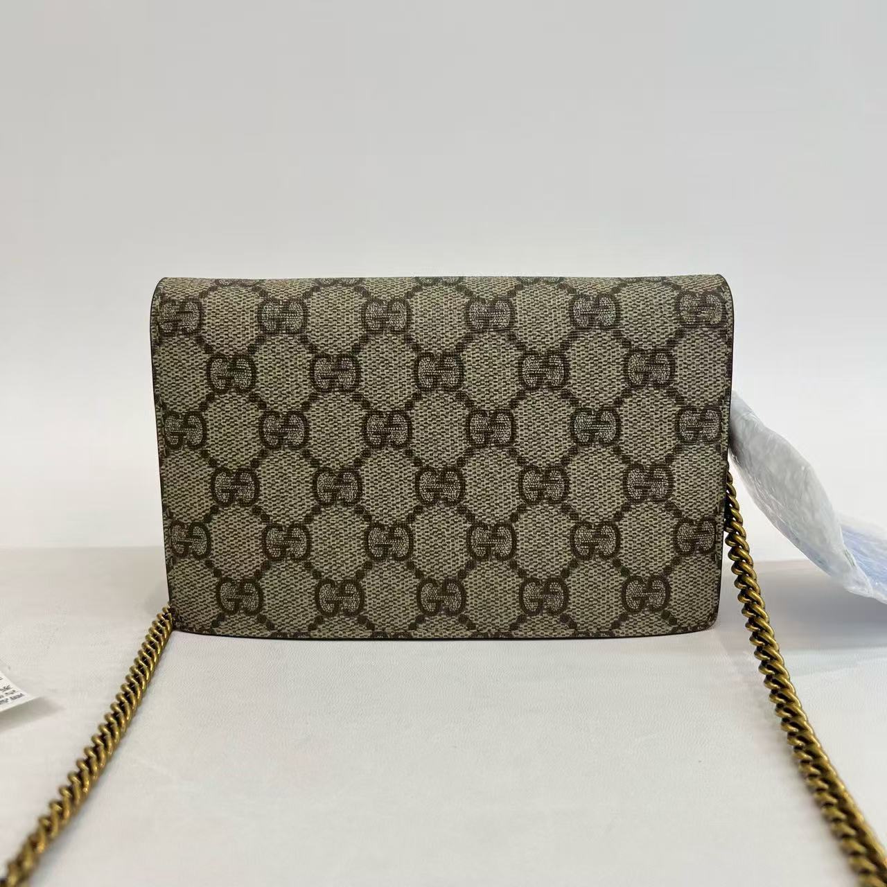 Gucci - Cherry GG Supreme Wallet on Chain - GG Supreme coated canvas with leather trim - Beige and Ebony - (mini)