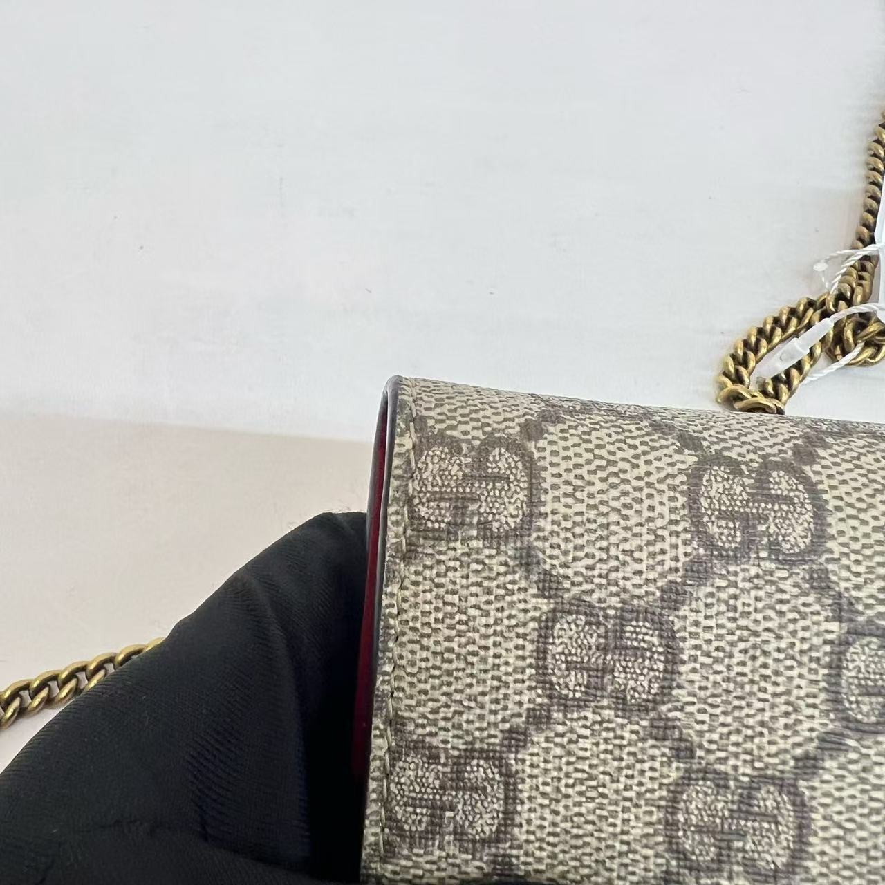 Gucci - Cherry GG Supreme Wallet on Chain - GG Supreme coated canvas with leather trim - Beige and Ebony - (mini)