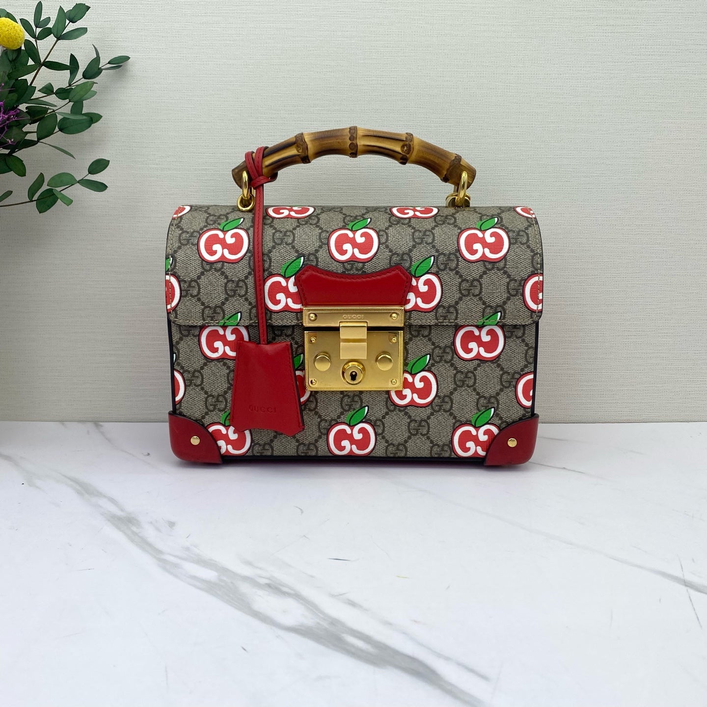 Gucci - Padlock Top Handle Bag with Apple Print - GG Supreme canvas with red leather trim and bamboo handle - Multicolour - (small)