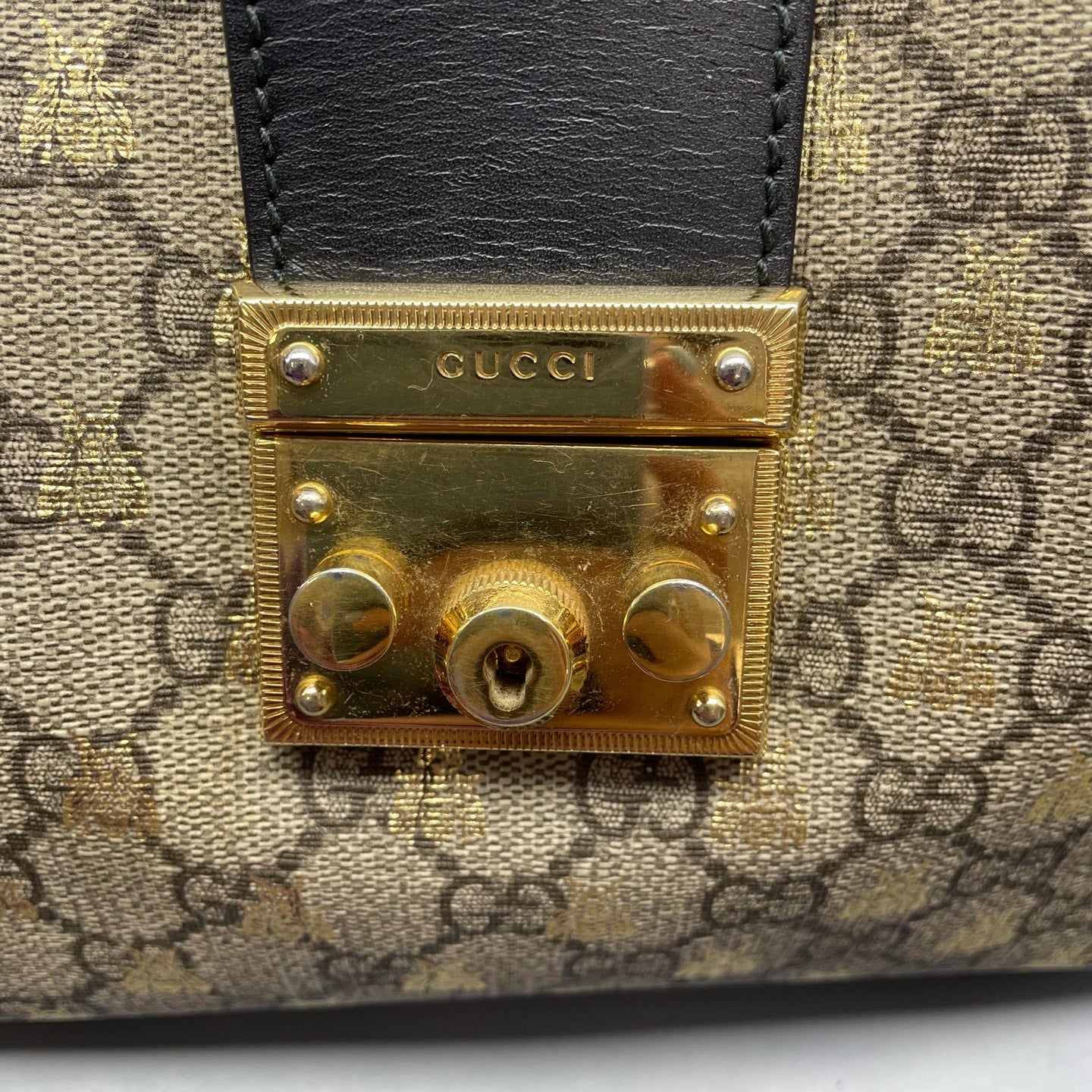 Gucci - Padlock Small GG Supreme Bee Shoulder Bag (261710) - GG Supreme coated canvas with leather trim - Beige and Black with Gold Accents - (small)