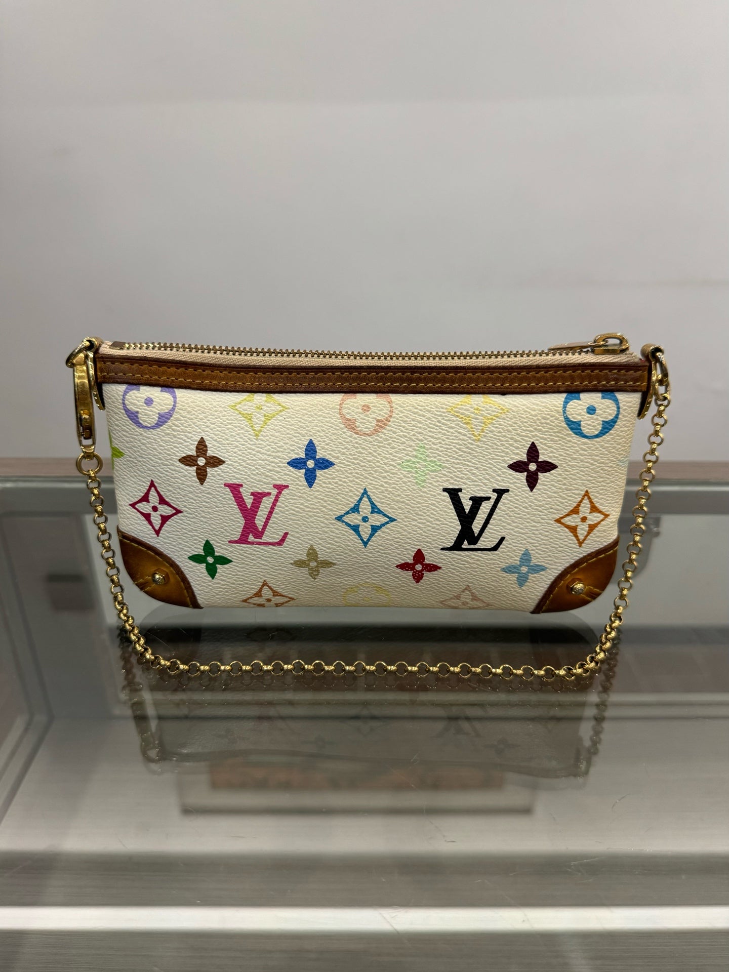Louis Vuitton - Pochette Accessoires Monogram Multicolor - Monogram Multicolor coated canvas with Vachetta leather trim and Alcantara lining - White - (mini)