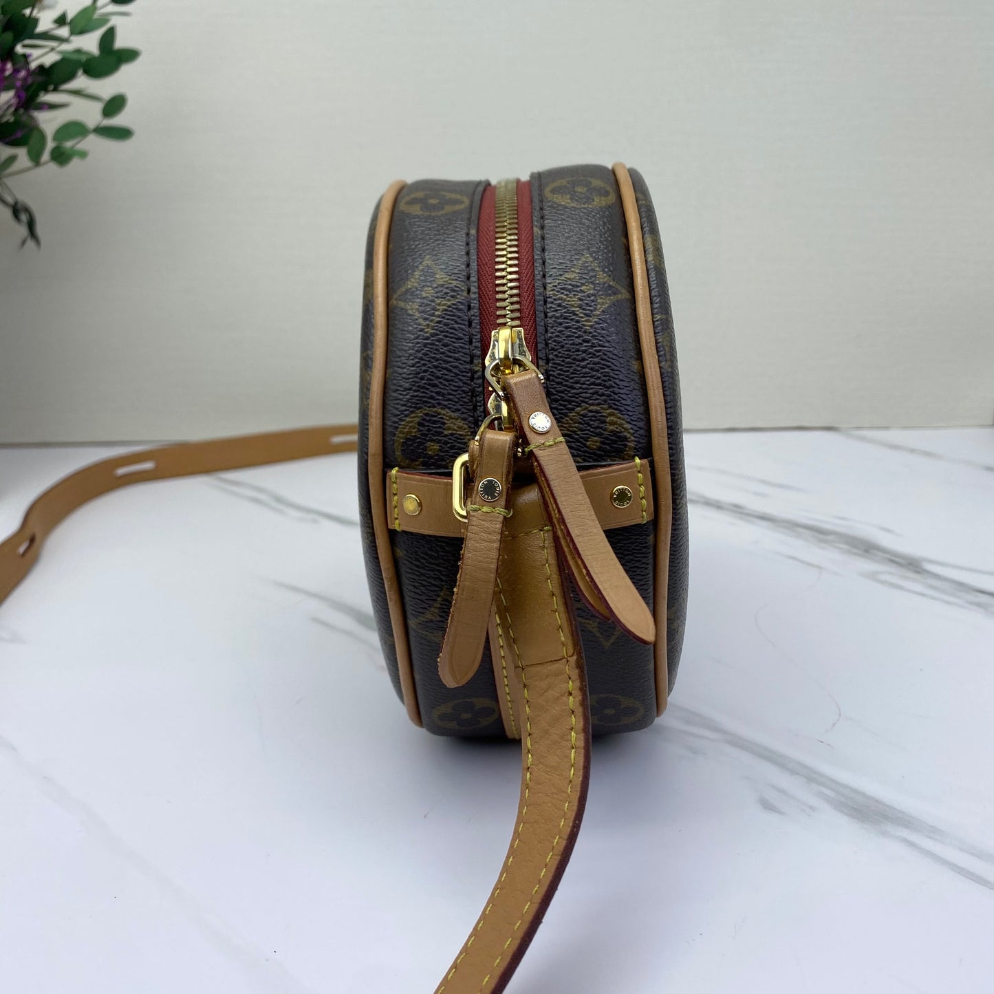 Louis Vuitton - Boite Chapeau Souple PM - Monogram coated canvas and Vachetta leather - Brown - (Small)