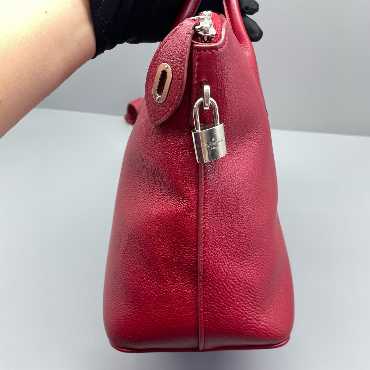 Louis Vuitton - Lockit Tote Bag - Grained leather - Red - (medium)