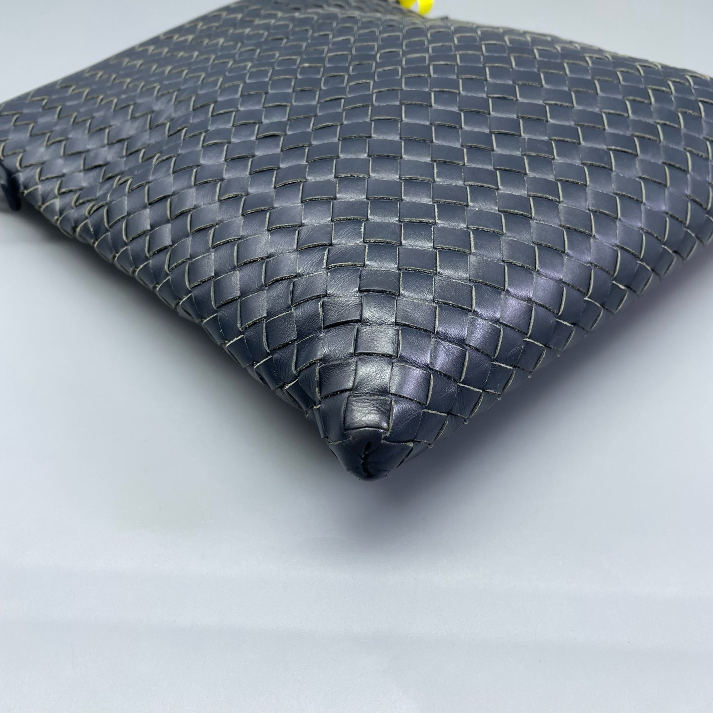 Bottega Veneta - Intrecciato Crossbody Bag - Leather - Navy - (medium)