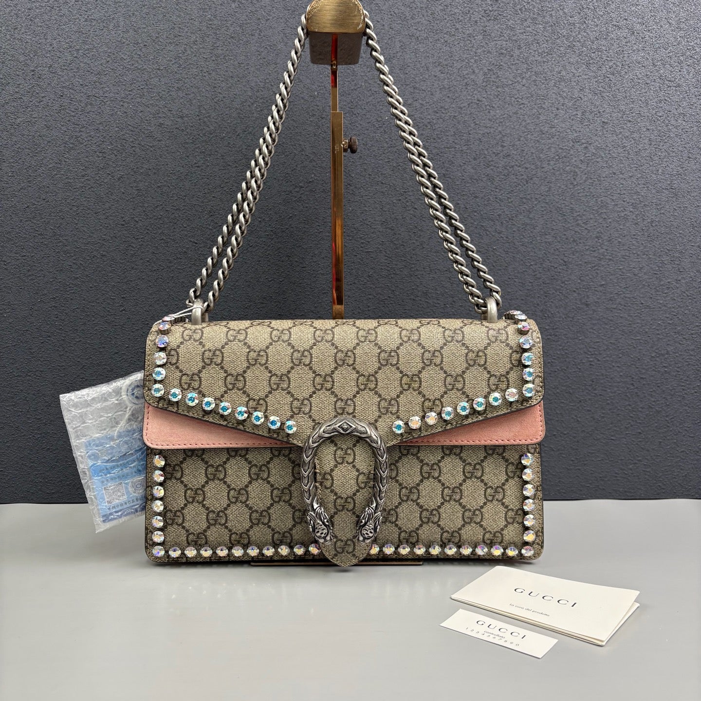 Gucci - Dionysus Medium Shoulder Bag with Crystals - GG Supreme canvas with pink suede and rhinestone embellishments - Beige, Pink, Multicolour - (Medium)