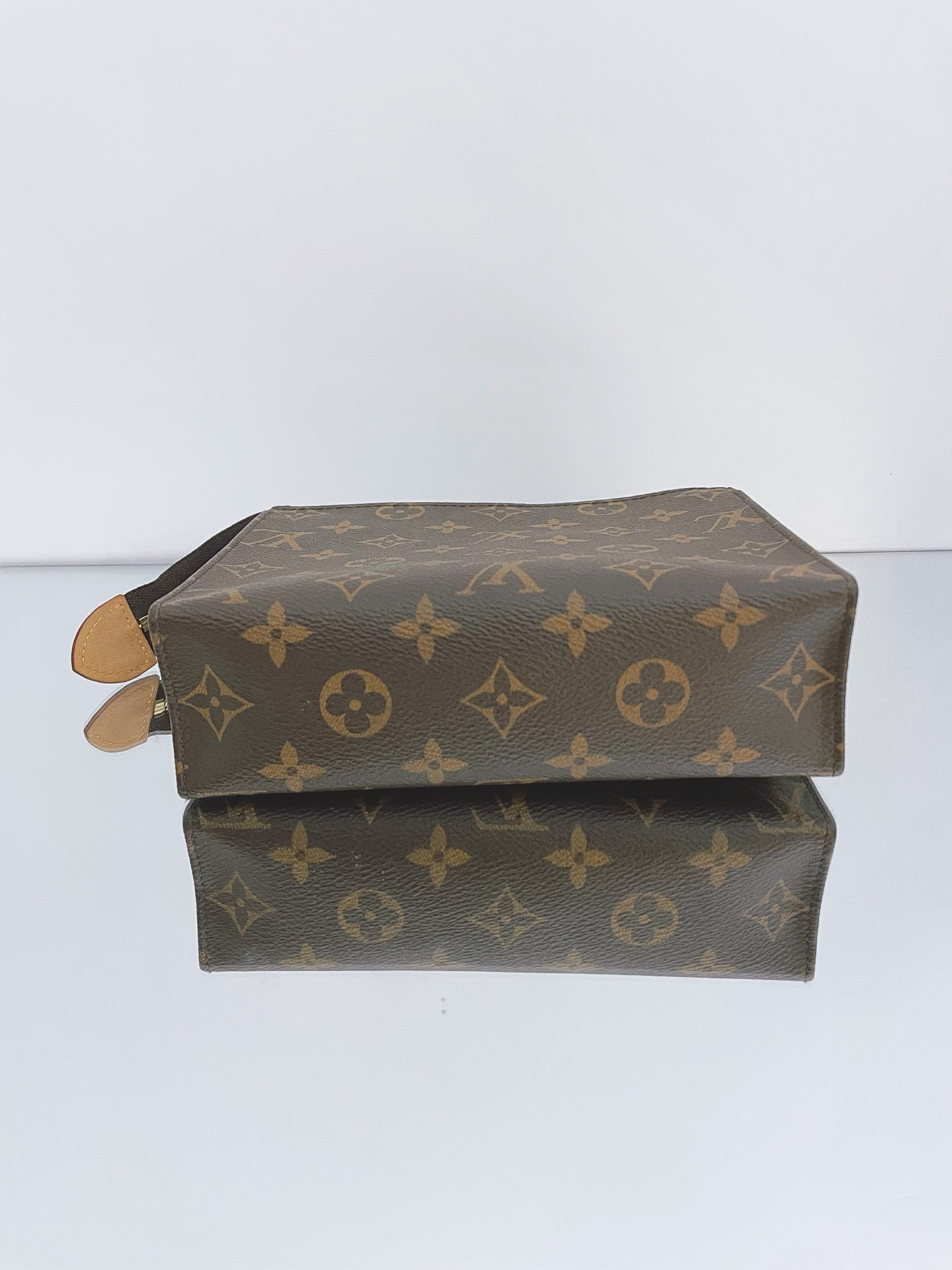 Louis Vuitton - Toiletry Pouch 19 - Coated canvas - Brown - (Small)