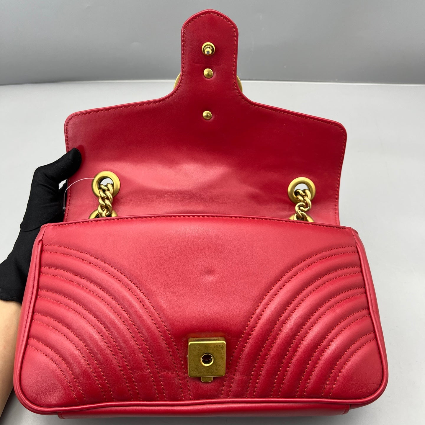 Gucci - GG Marmont Small Matelassé Shoulder Bag - Leather - Red - (Small)