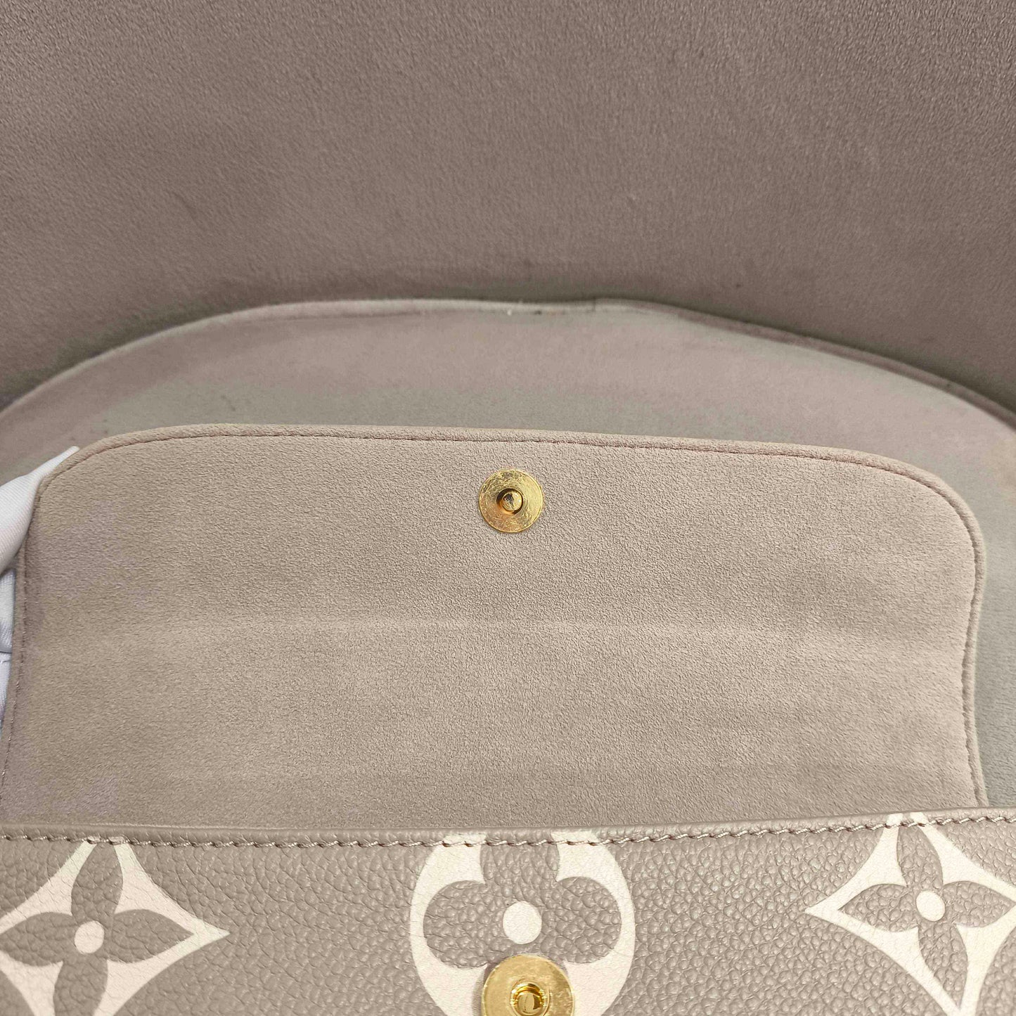 Louis Vuitton - Ivy Shoulder Bag - Embossed soft grained cowhide leather - Grey - (mini)