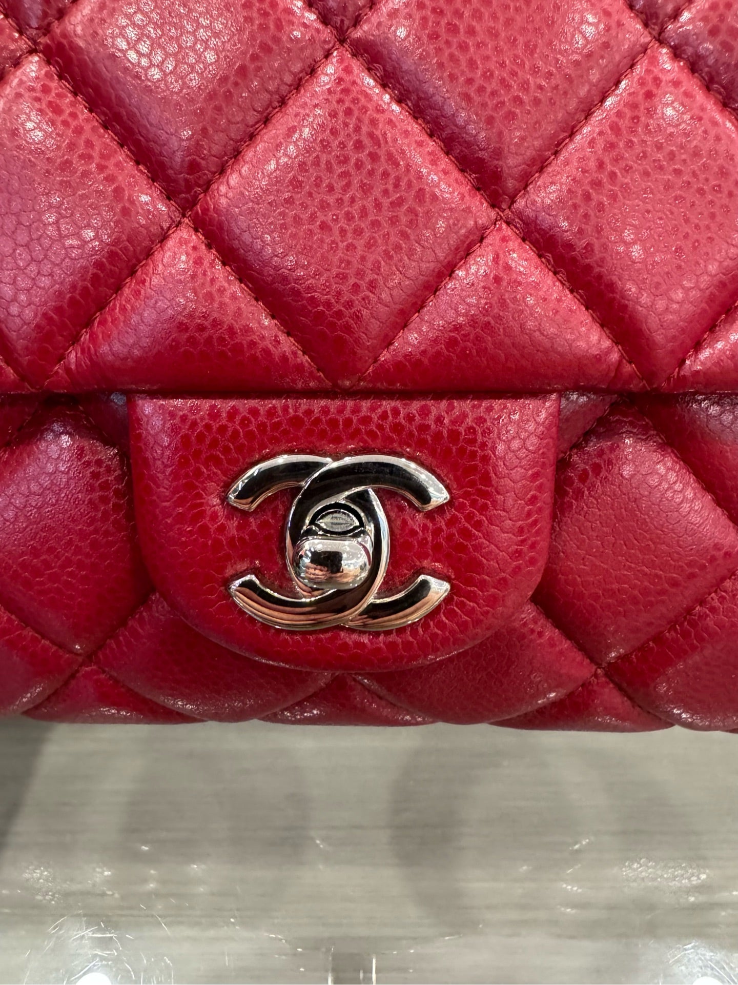 Chanel - Classic Flap Chain Bag - Caviar leather - Red - (Medium)