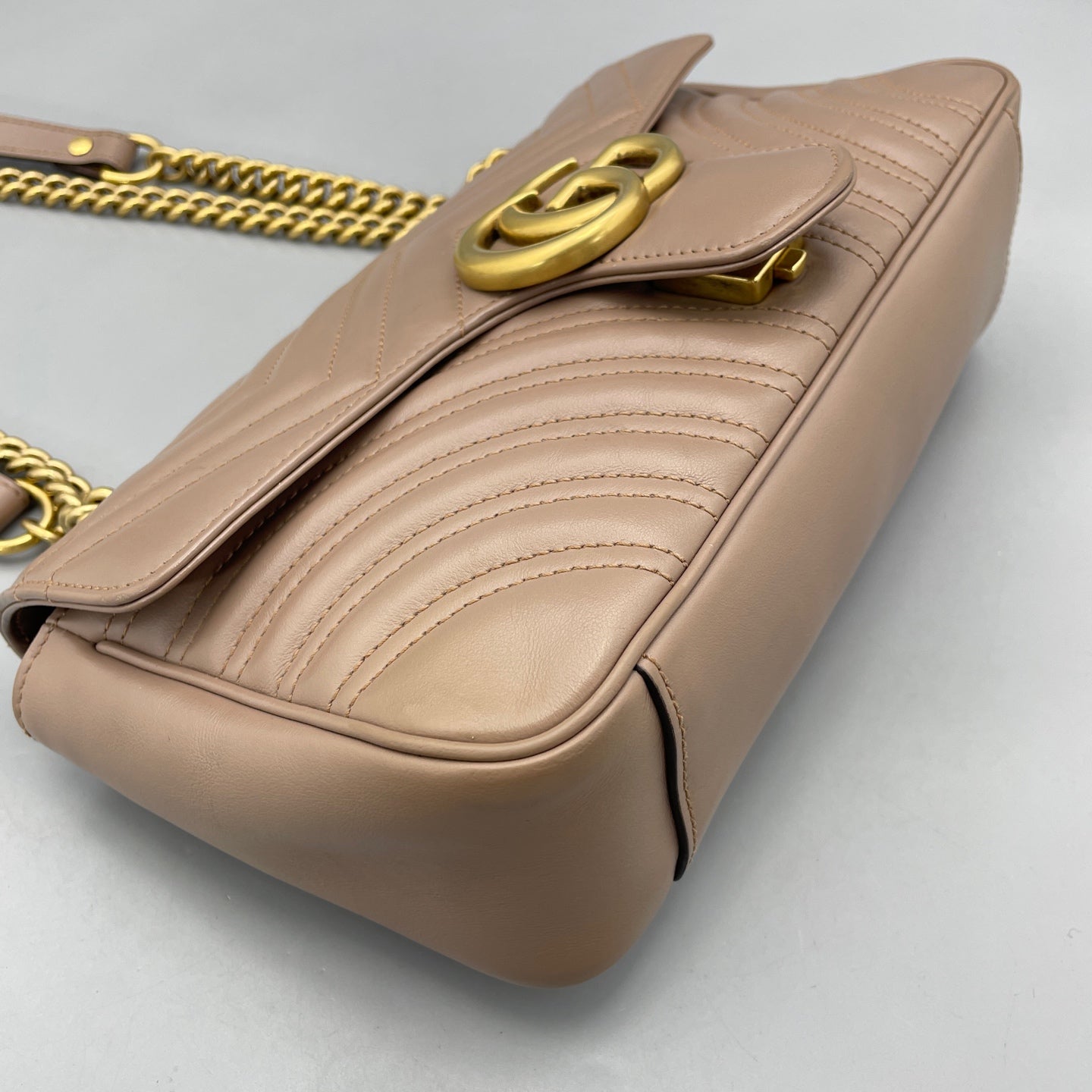 Gucci - GG Marmont Small Matelassé Shoulder Bag - Leather - Beige - (Medium)