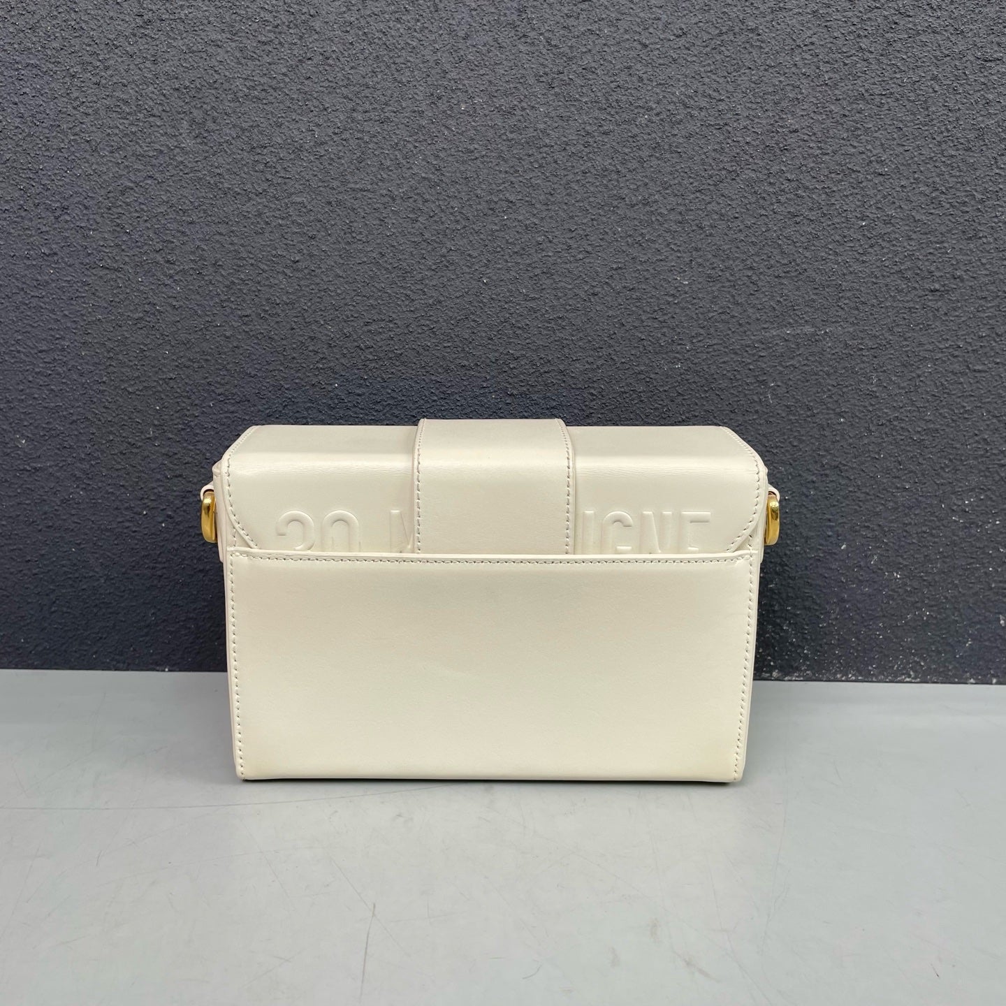 Dior - 30 Montaigne Box Bag - Leather - White - (mini)