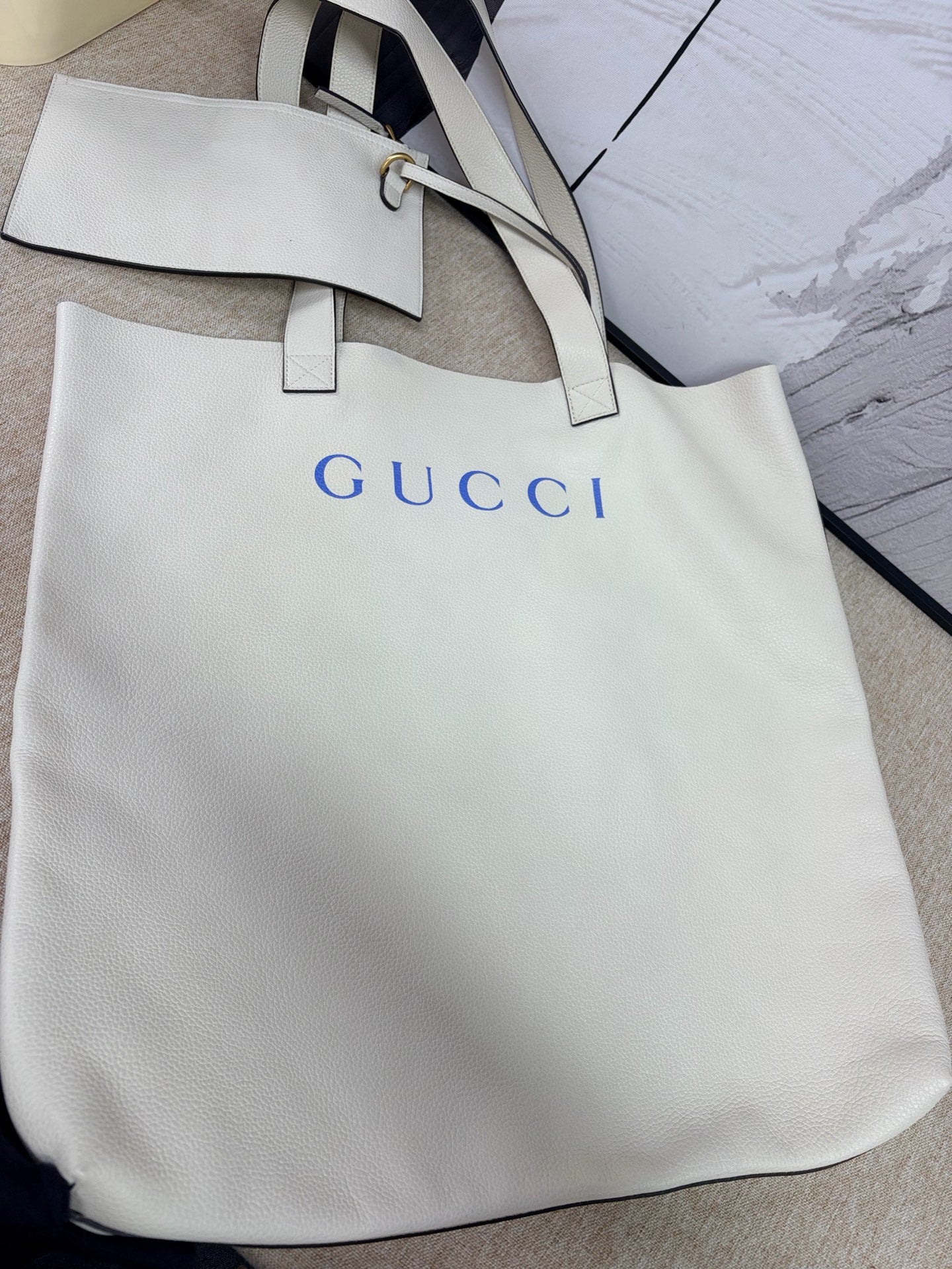 Gucci - Flower Fairy Tote Bag with Detachable Pouch - Pebbled leather - Beige - (Large)