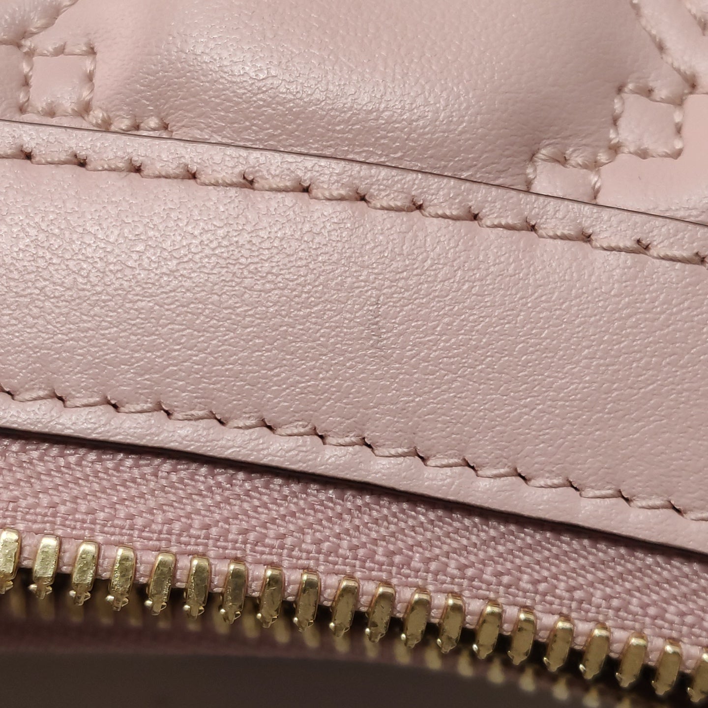 Gucci - GG Marmont Matelassé Mini Bag - Leather - Pink - (mini)
