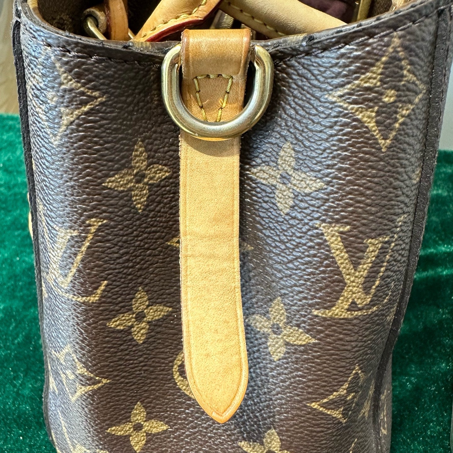 Louis Vuitton - Montaigne BB - Monogram coated canvas and Vachetta leather - Brown - (Small)