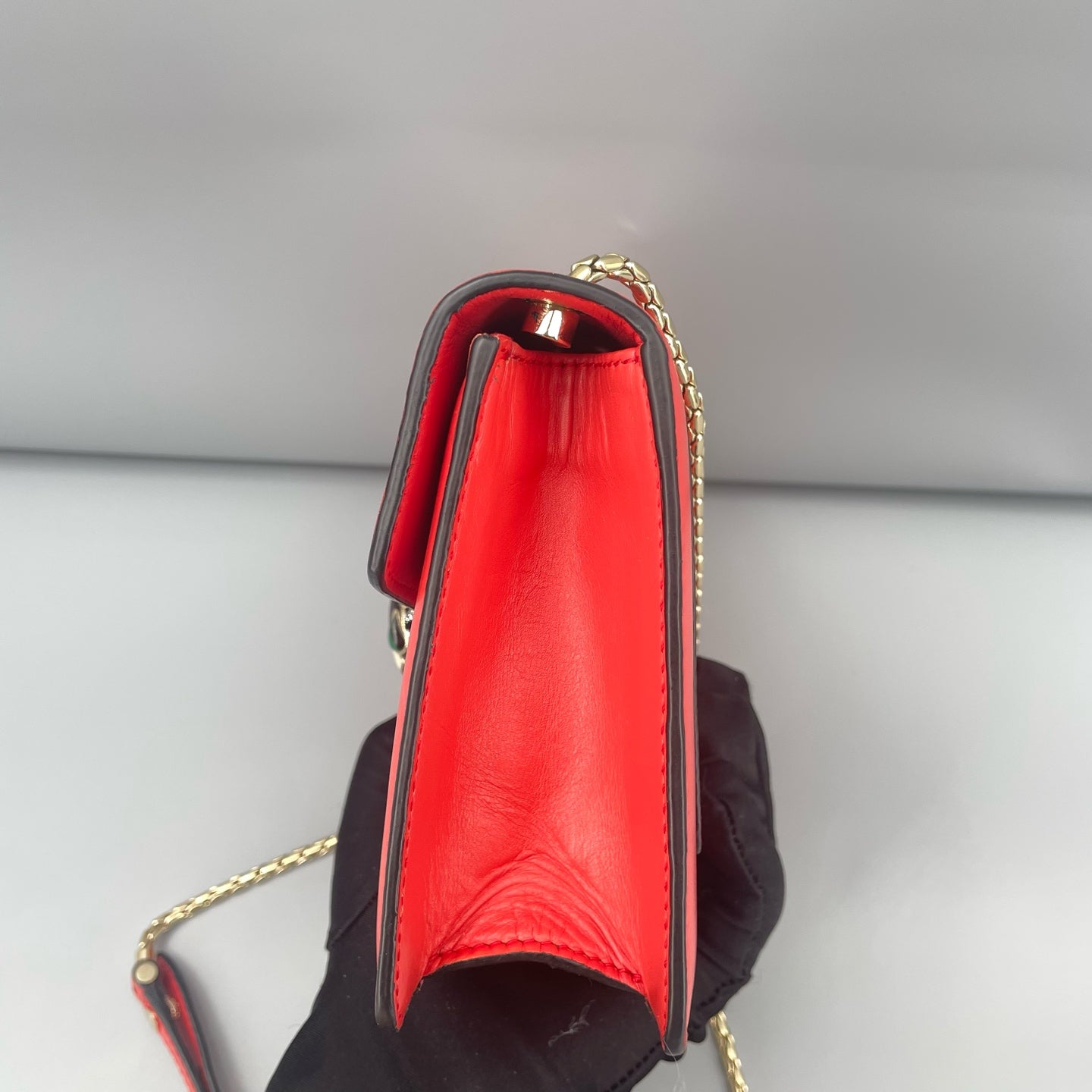 Bvlgari - Serpenti Forever Horizontal - Calfskin leather - Orange-red with gold-tone hardware - (Small)