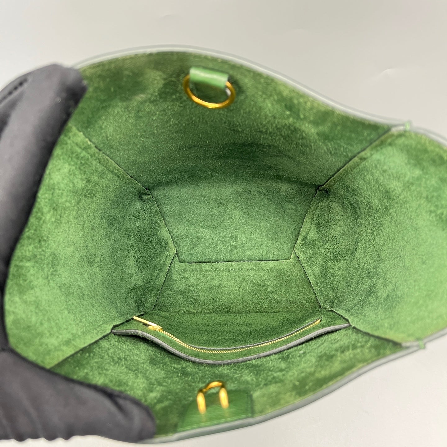 Celine - Bucket Bag - Grained leather - Ink Green - (medium)