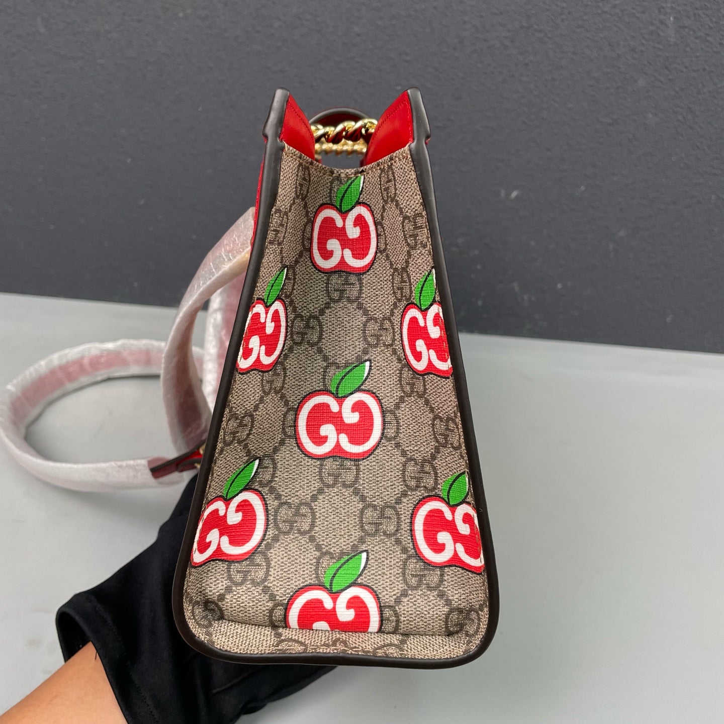 Gucci - Padlock Tote Bag (Apple Print) - GG Supreme canvas with leather trim - Multicolour (Beige/Ebony with Red trim) - (Small)