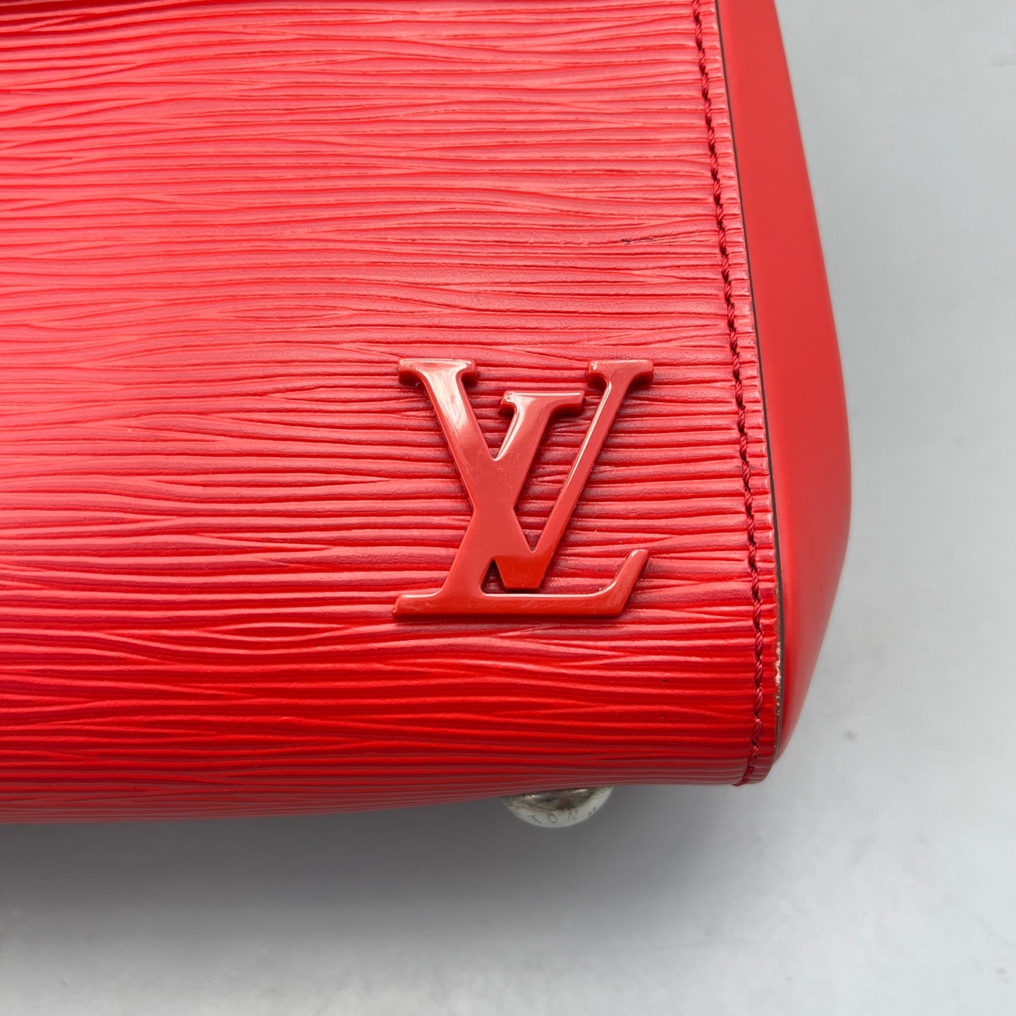 Louis Vuitton - Cluny BB - Epi leather - Red - (Medium)