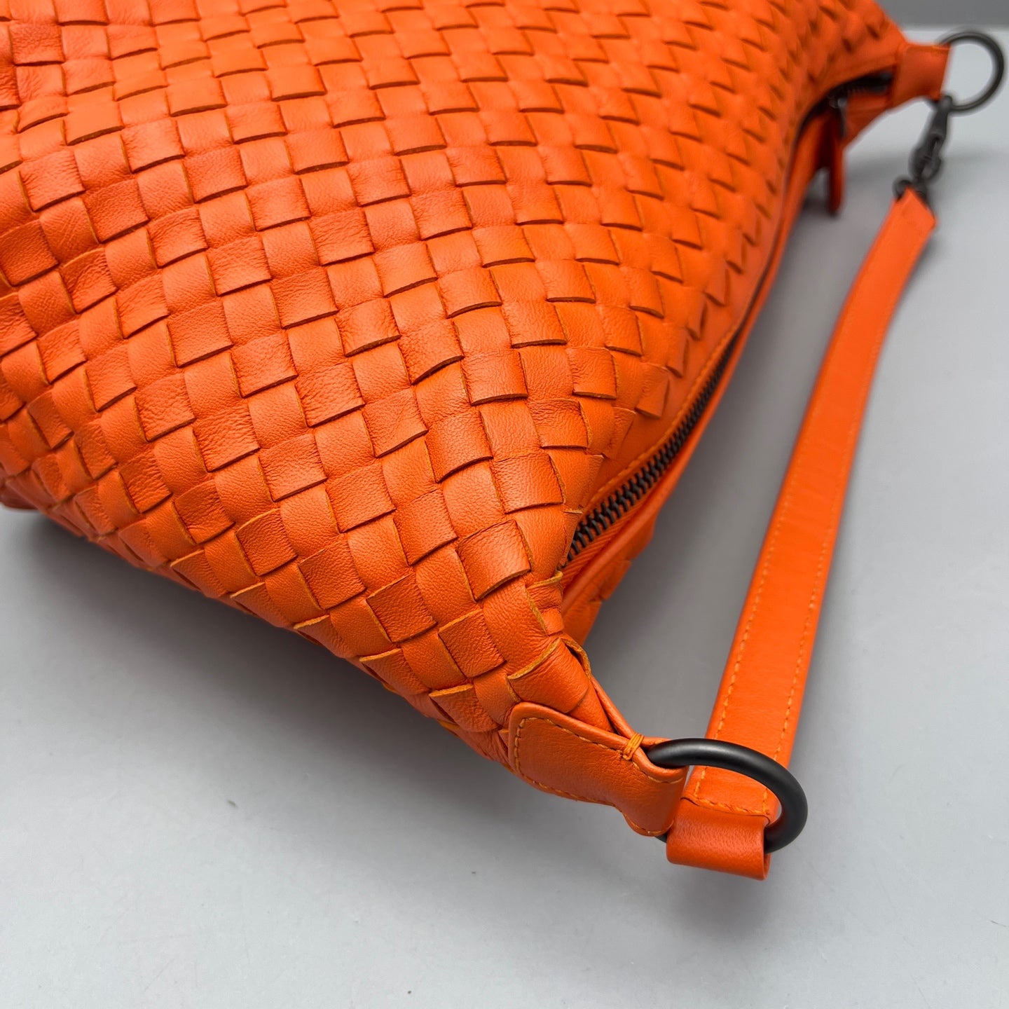 Bottega Veneta - Intrecciato Shoulder Bag (A7055) - Leather - Orange - (small)